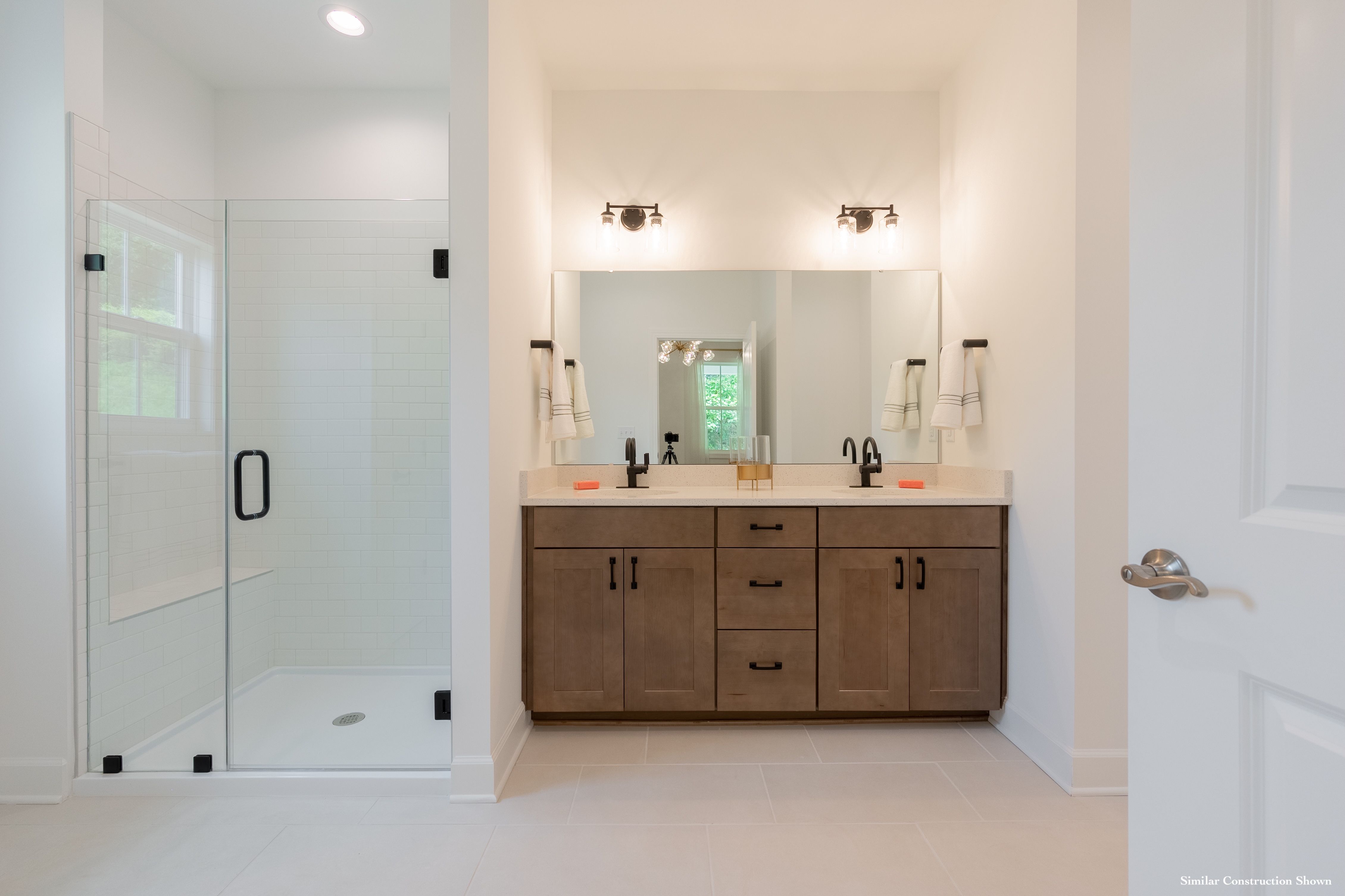 Owner's Bath Image 1