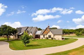 Steve Bumpas Custom Homes - Decordova, TX