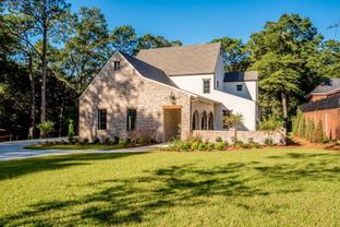 Stewart & Whatley Builders por Stewart & Whatley Builders en Mobile Alabama