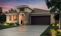 Crossing at River Oaks por Stonefield Home en Merced California