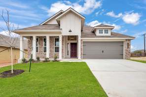 138 Lacebark Loop (The 1818)