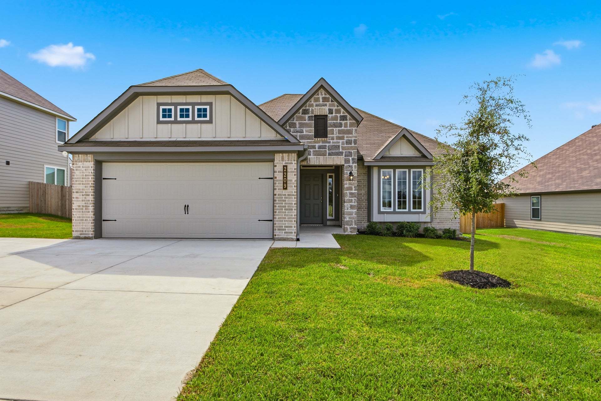 2209 Autumn Lake Drive (The 1613) Imagen