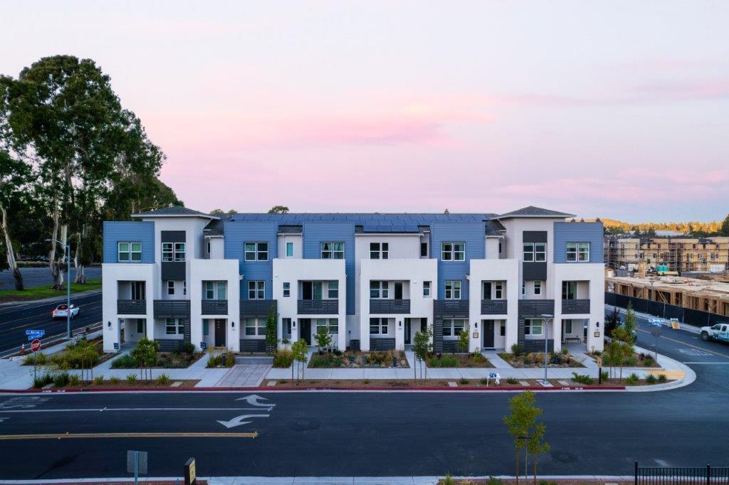 2400 Camino Ramon. San Ramon, CA 94583