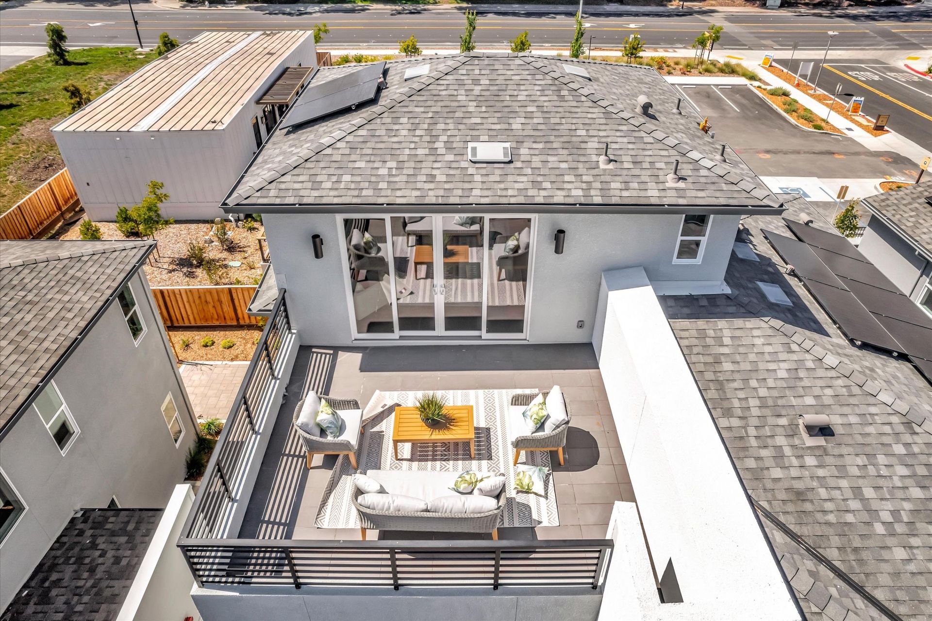 2400 Camino Ramon. San Ramon, CA 94583