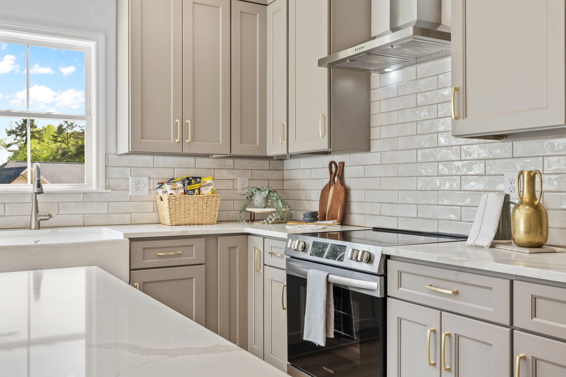 Charming & modern!