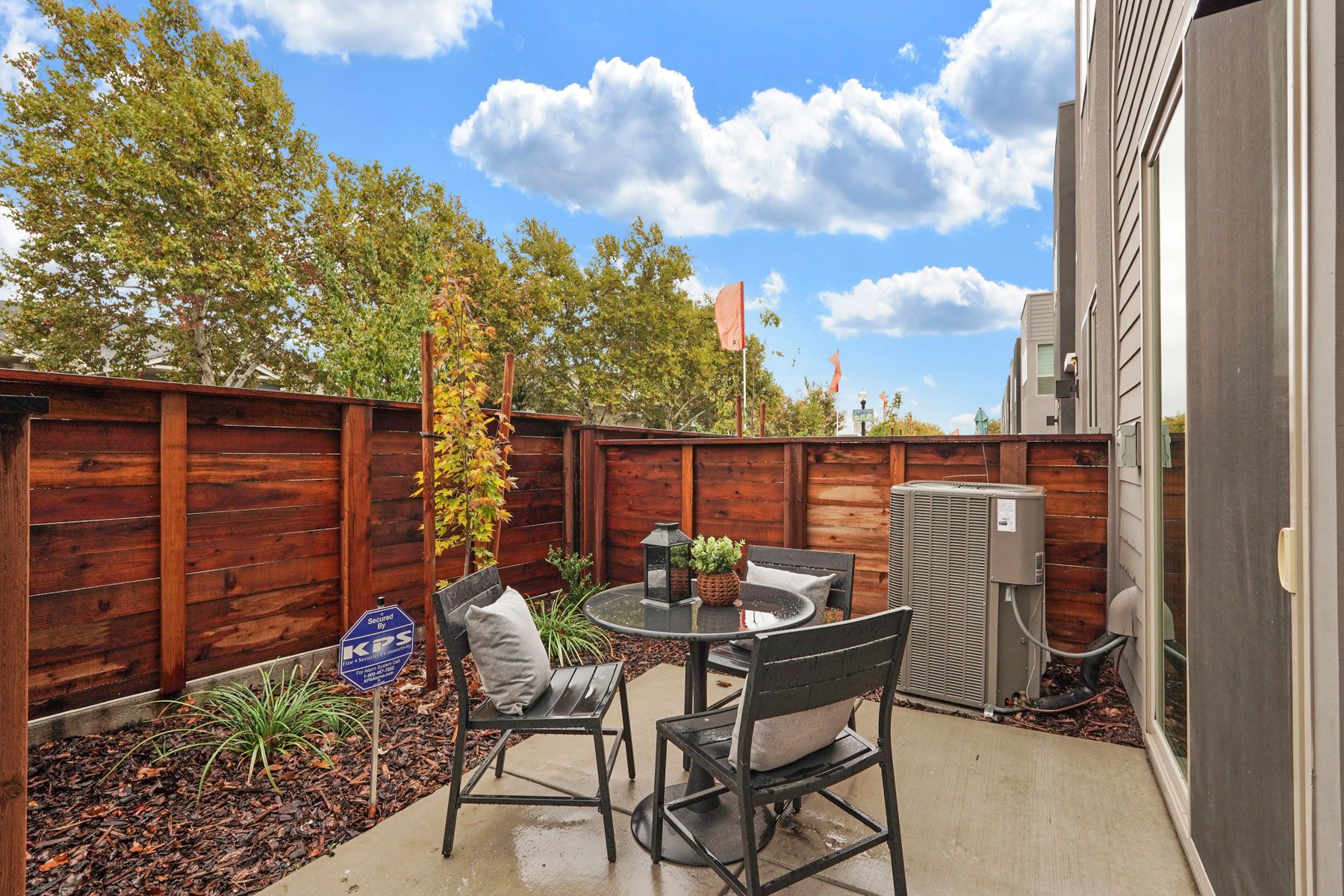 6141 Bridgecross Drive (Bridgecross)