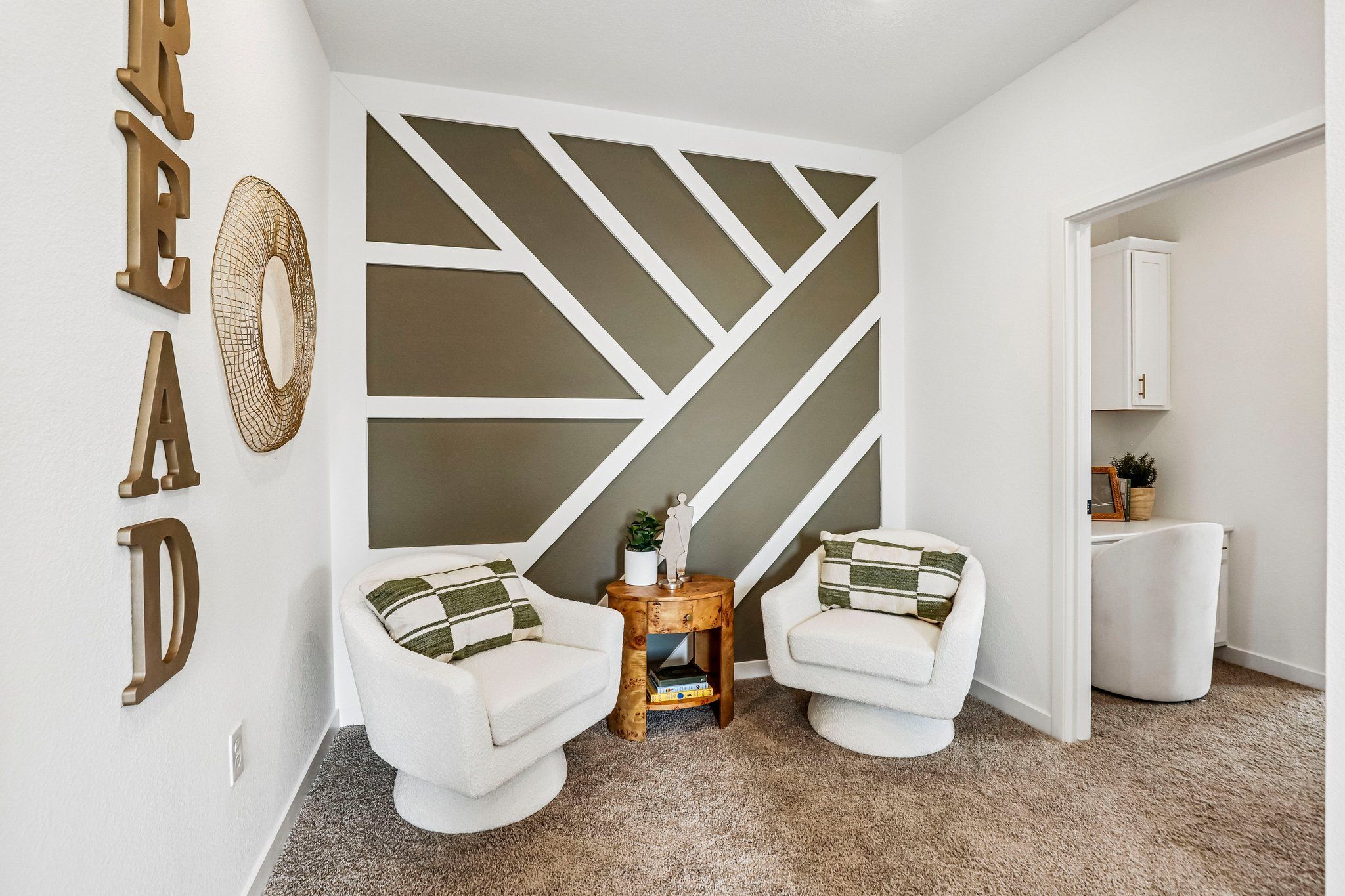 Image is of show home. See agent for colors, options and upgrades available for this specific homesite.