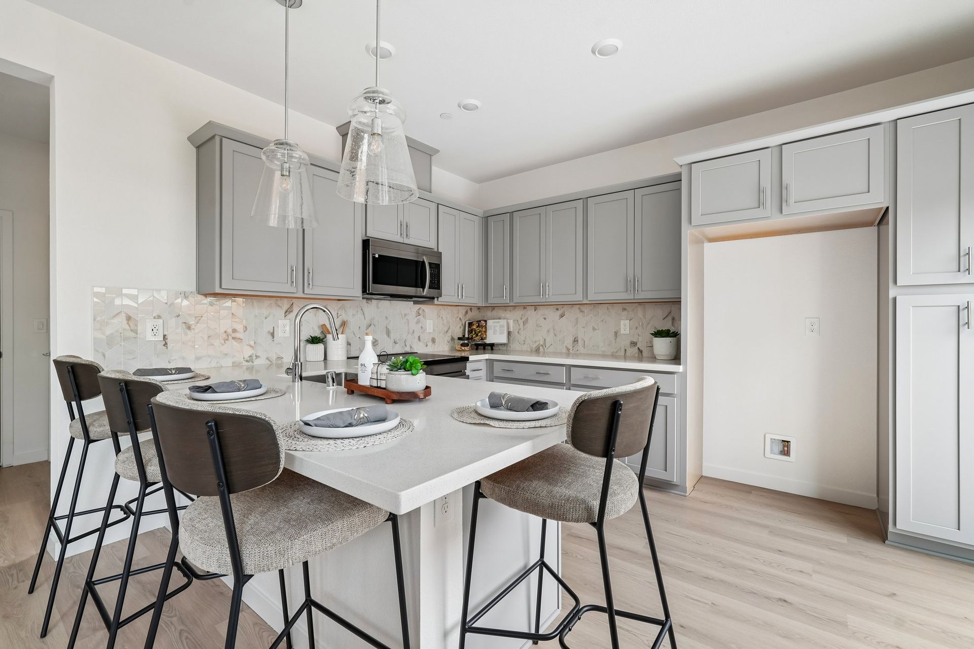 Image is of show home. See agent to confirm colors, options and upgrades for this specific homesite.