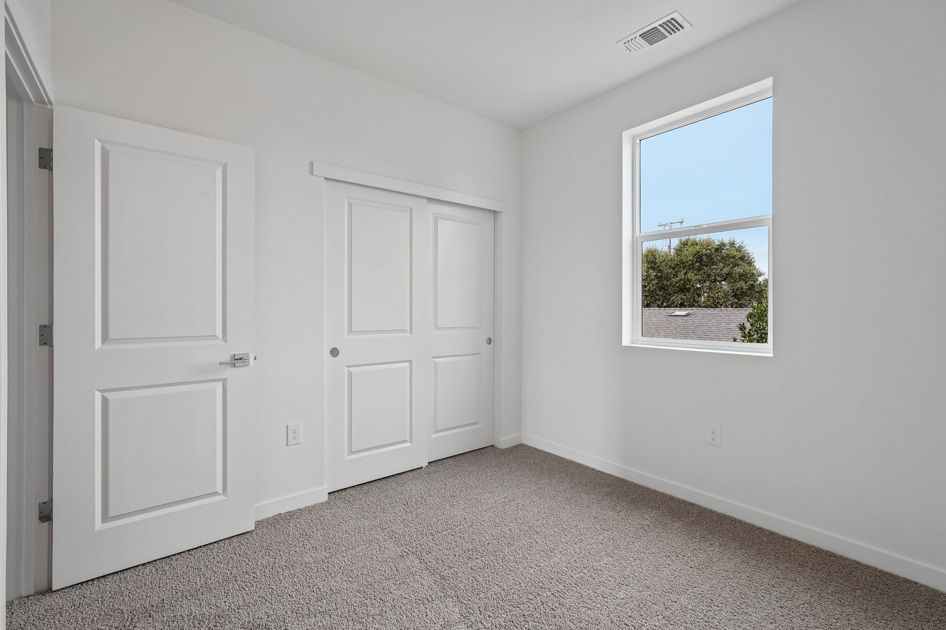 Image is of show home. See agent to confirm colors, options and upgrades for this specific homesite.