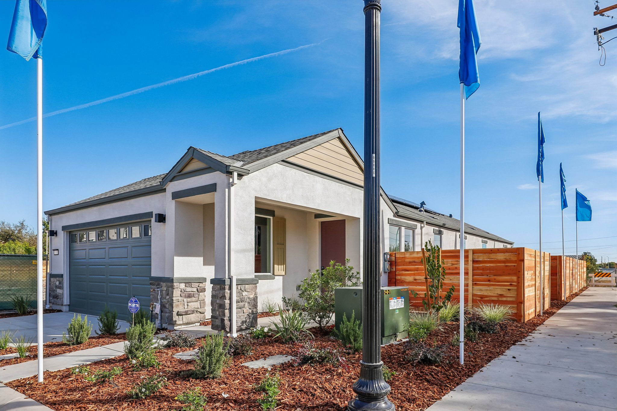 Courtyards at Cotton Lane - Sacramento, CA