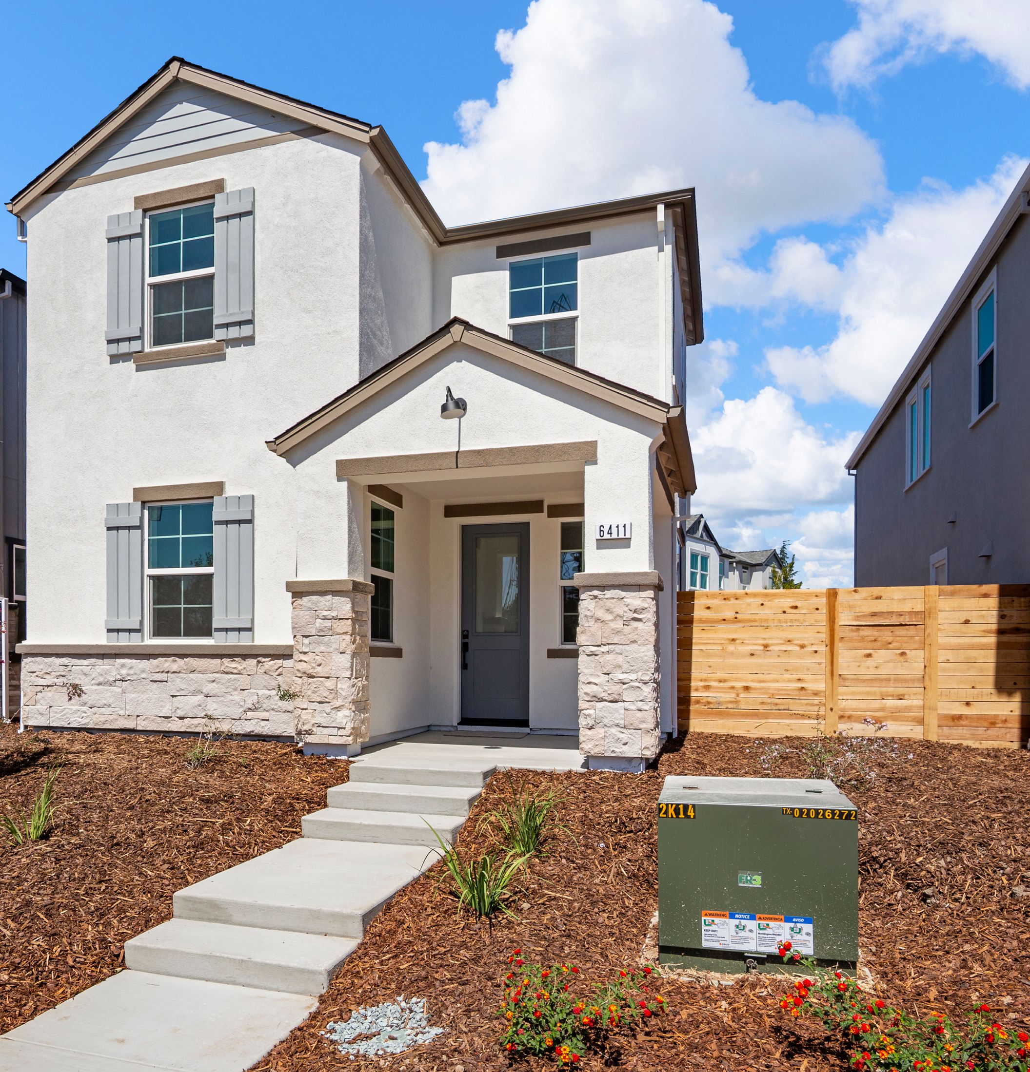 6411 Jacinto Ave (Residence 3 Carefree)