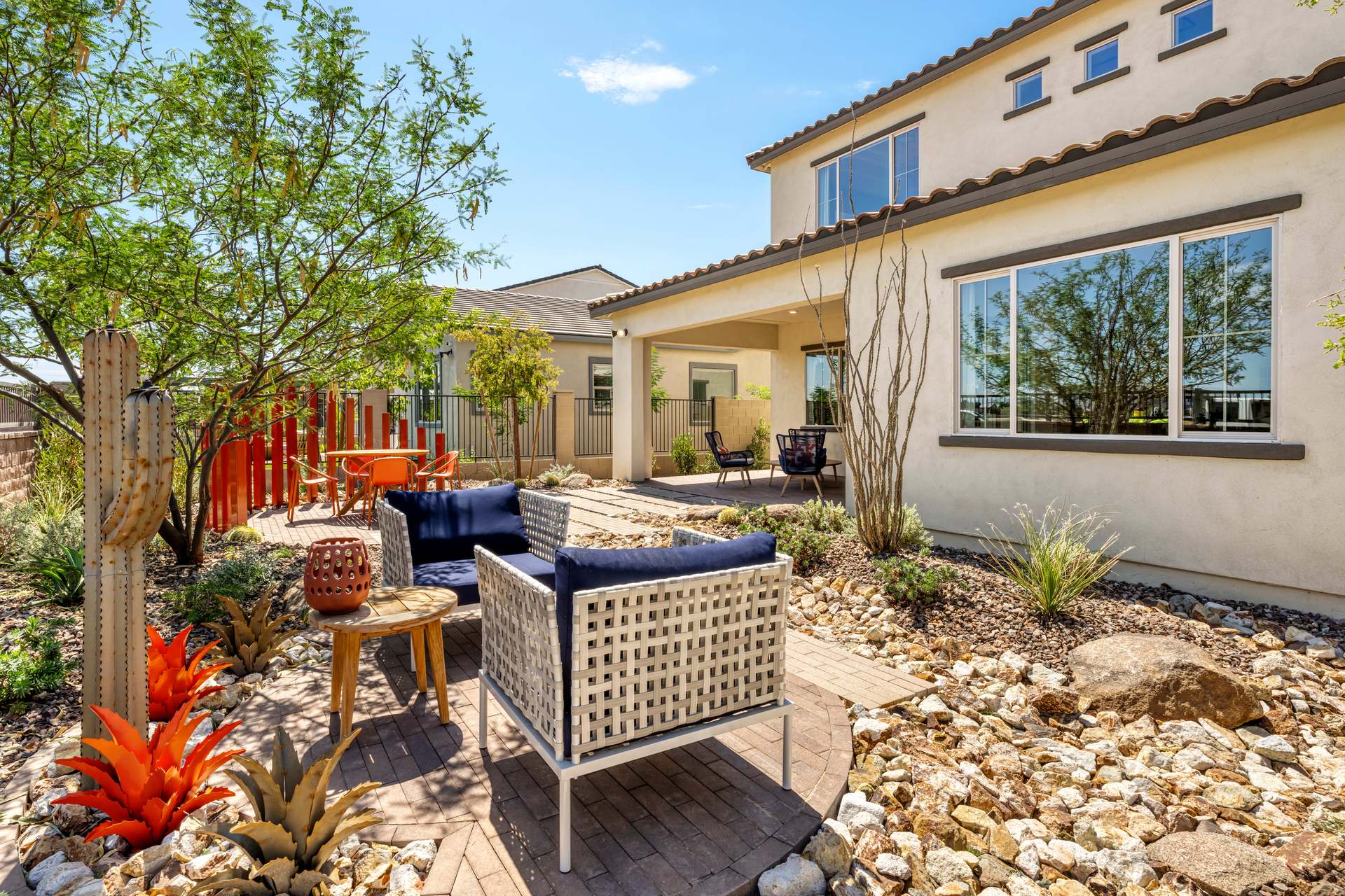 1442 E Coconino Way