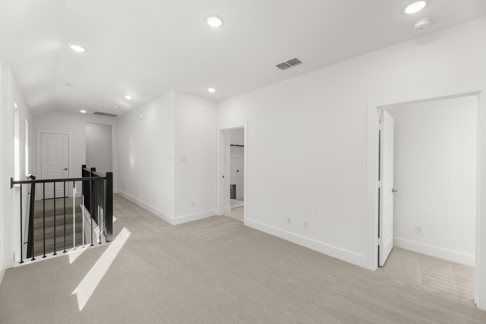 1124 Amaryllis Lane