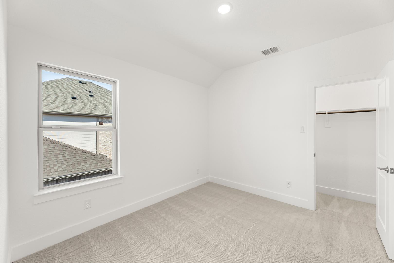 1124 Amaryllis Lane