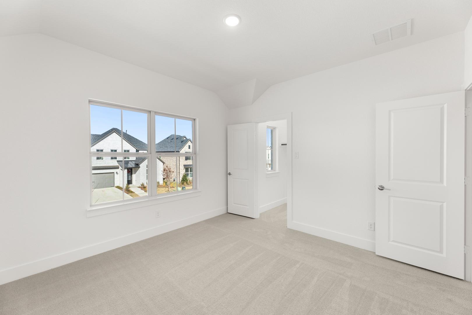 1124 Amaryllis Lane
