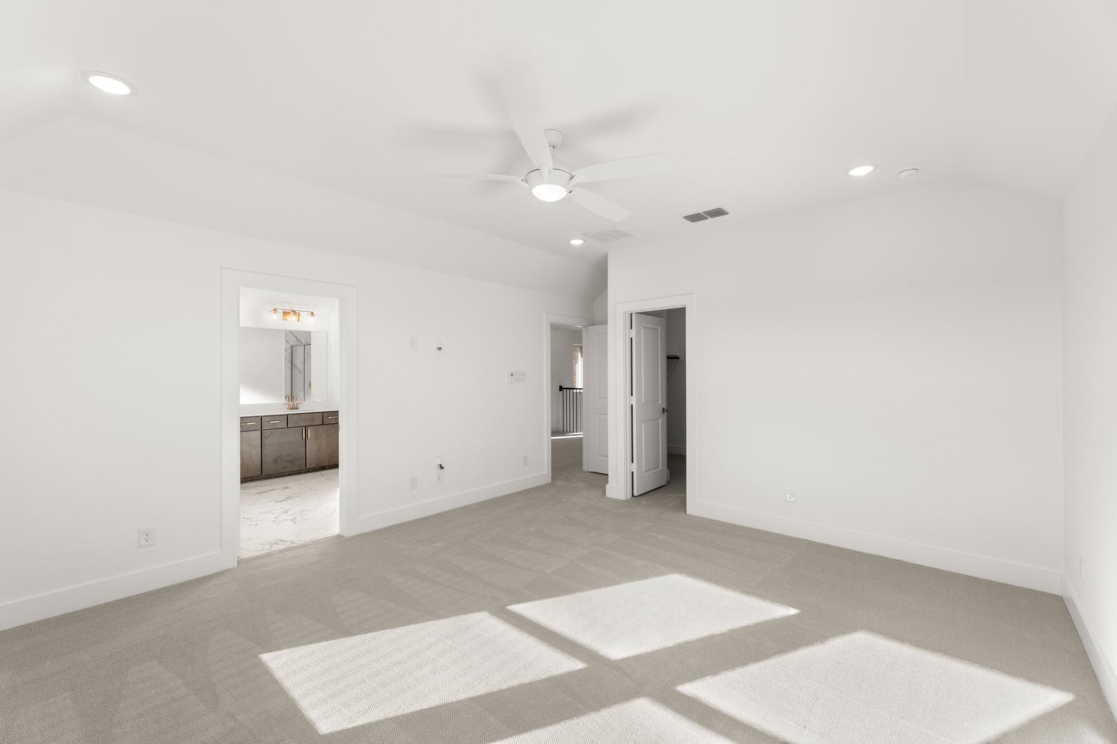 1124 Amaryllis Lane