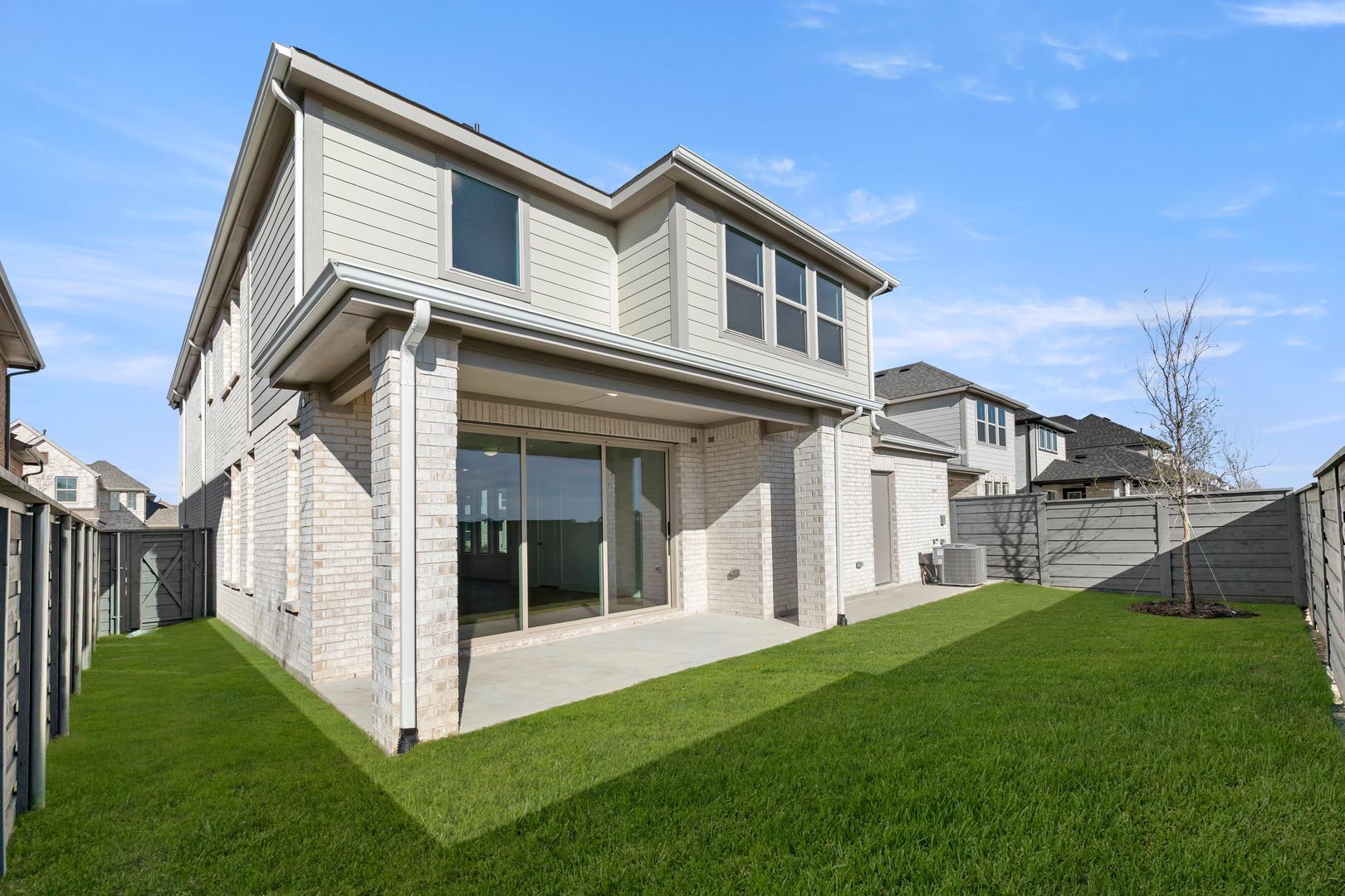 1124 Amaryllis Lane