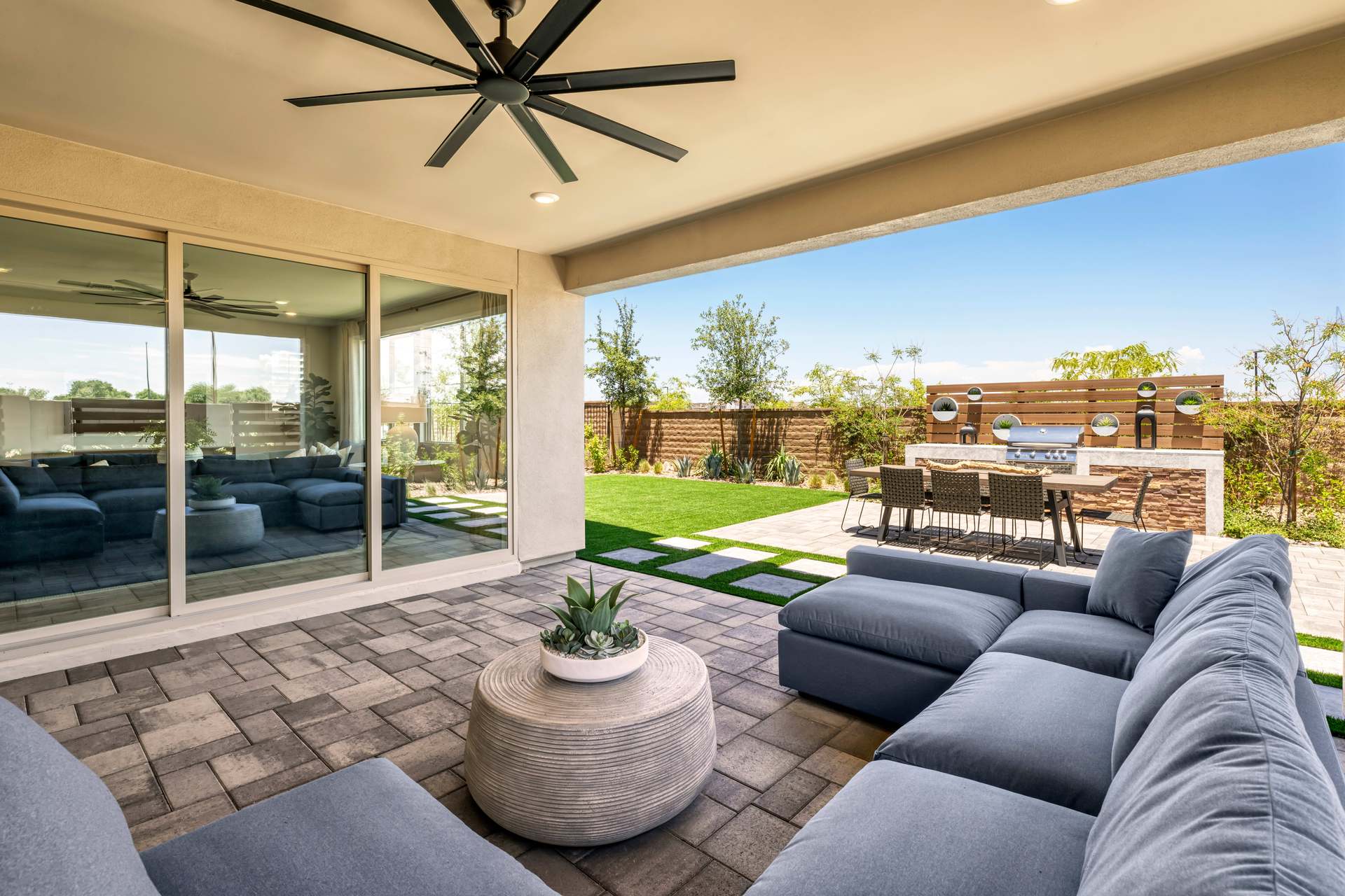 1534 E Coconino Way