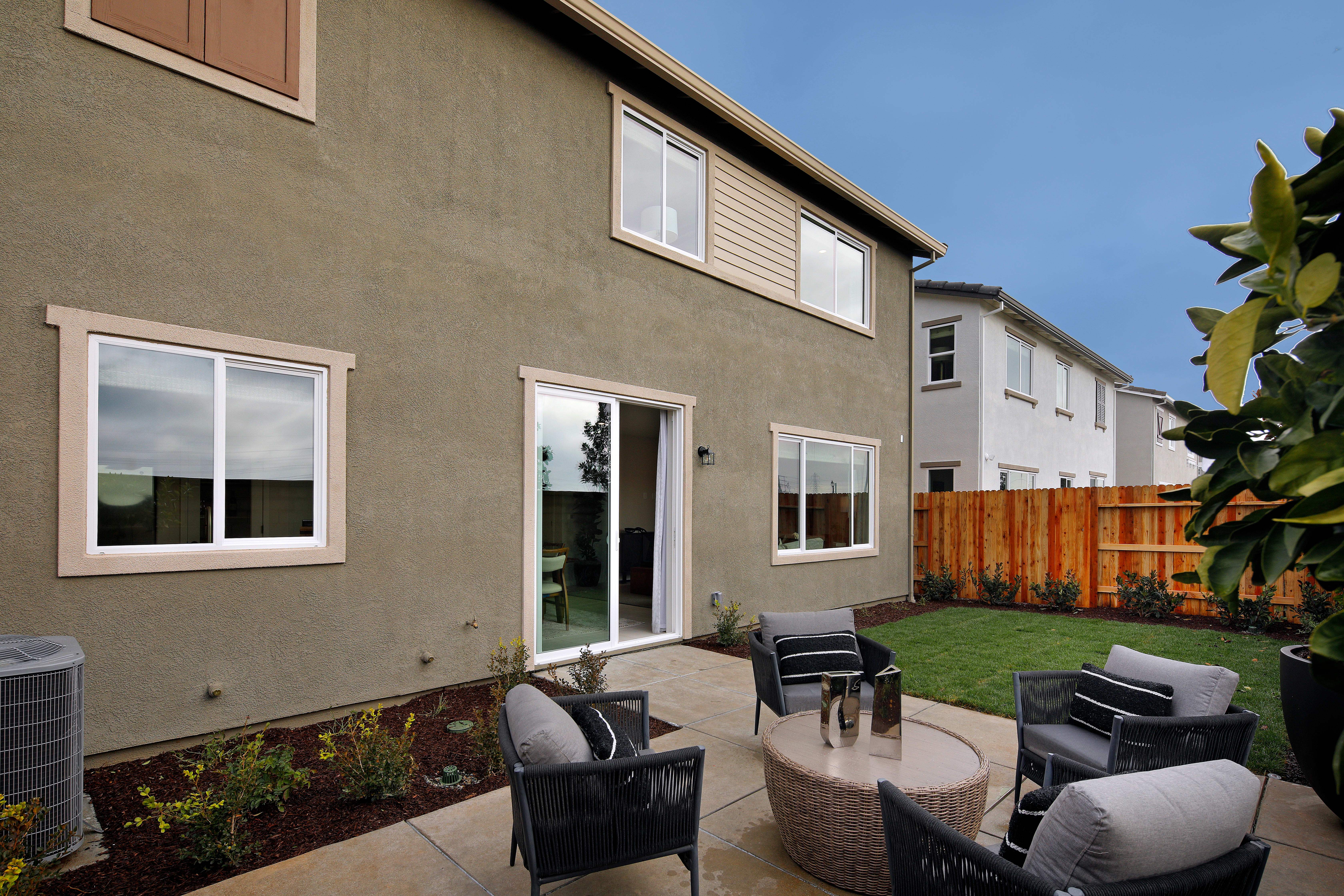 2584 Constellation Circle. Roseville, CA 95747