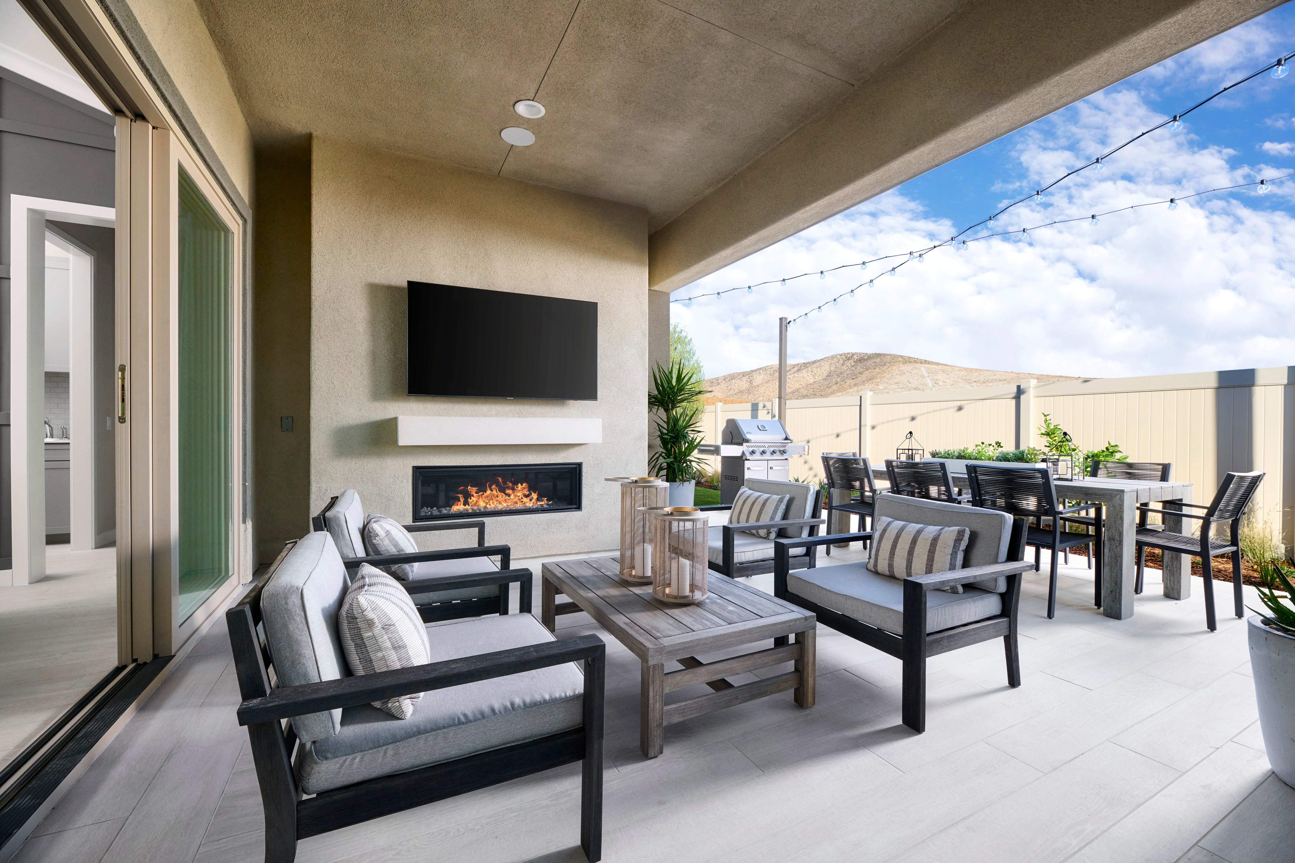 17900 Scrubjay Way. Santa Clarita, CA 91351