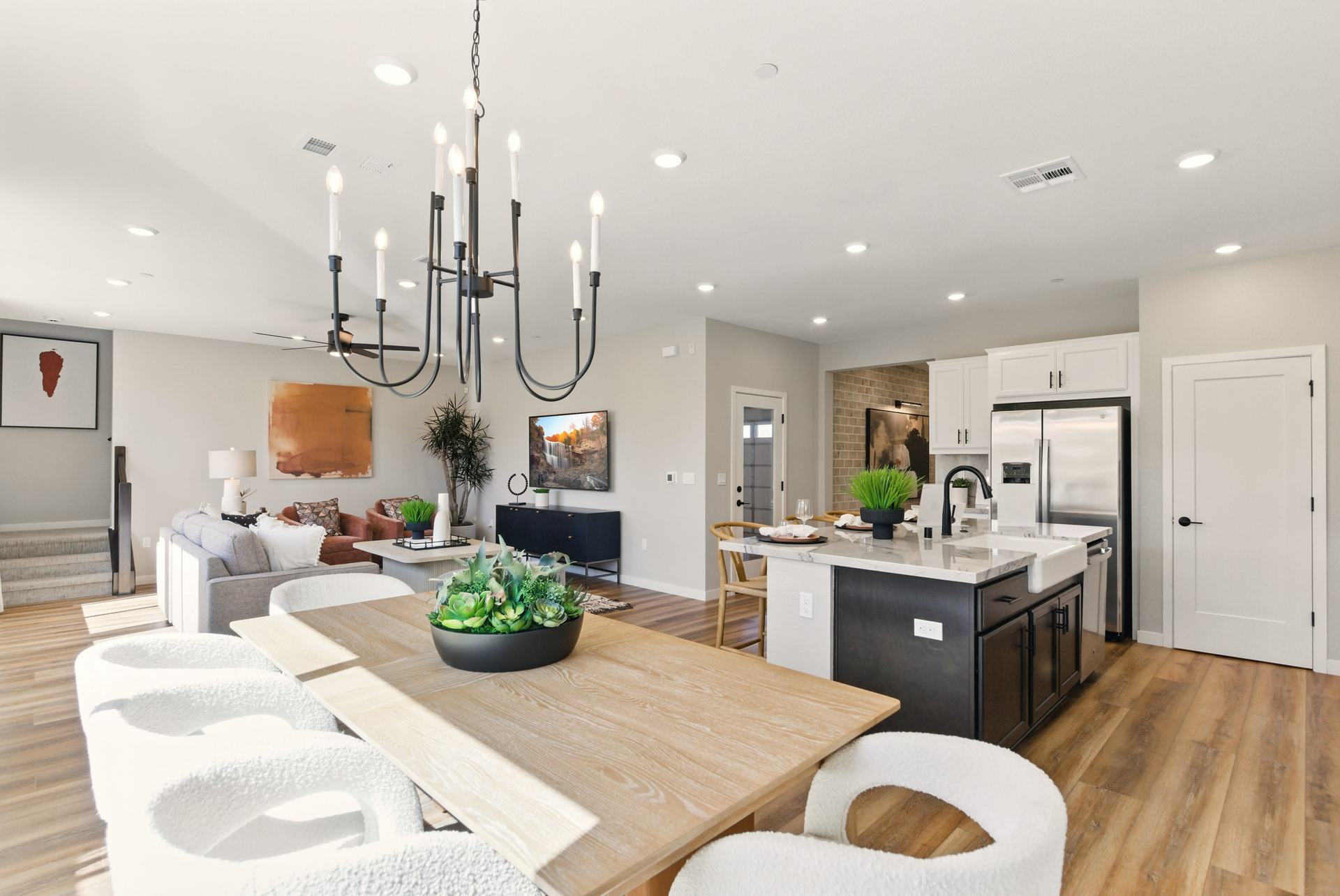 180 Toyon Drive