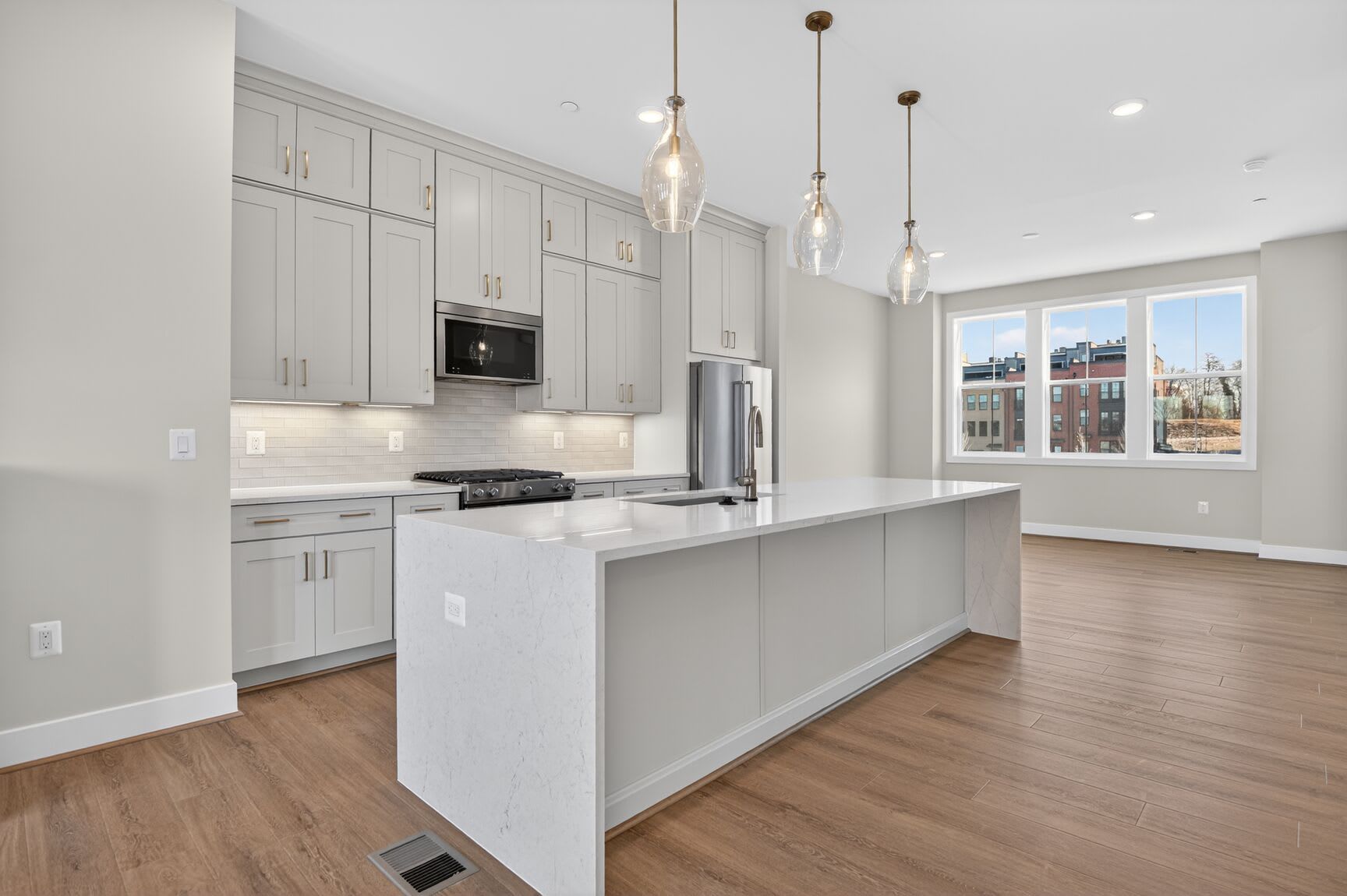 11904 Northpark Drive (Sterling)