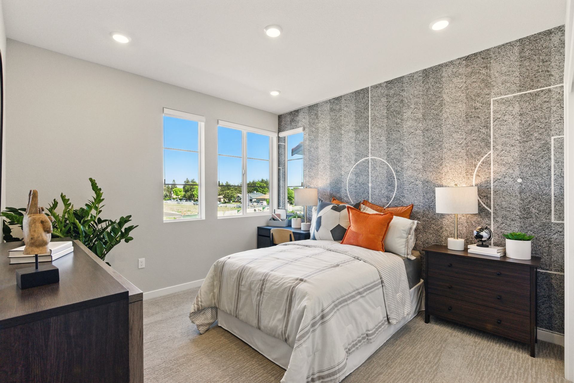 180 Toyon Drive