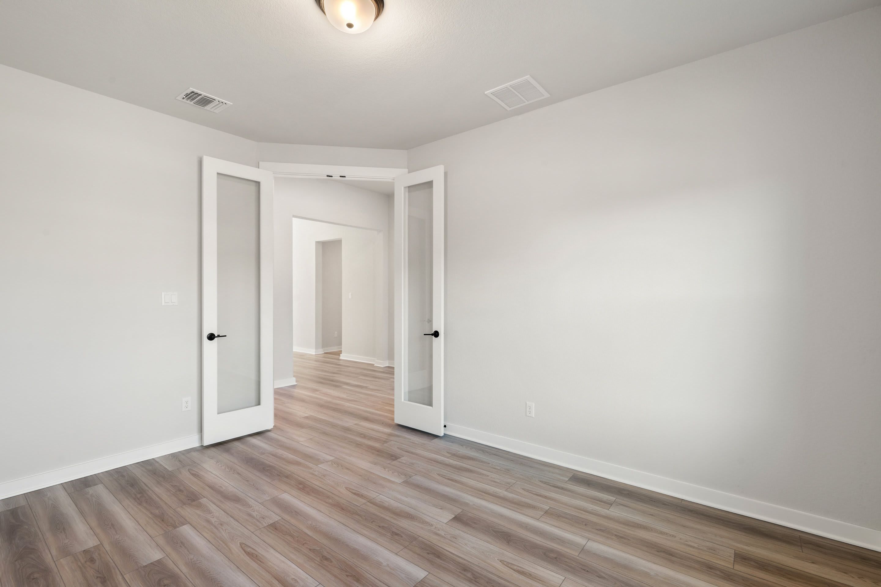113 McDougall Pass