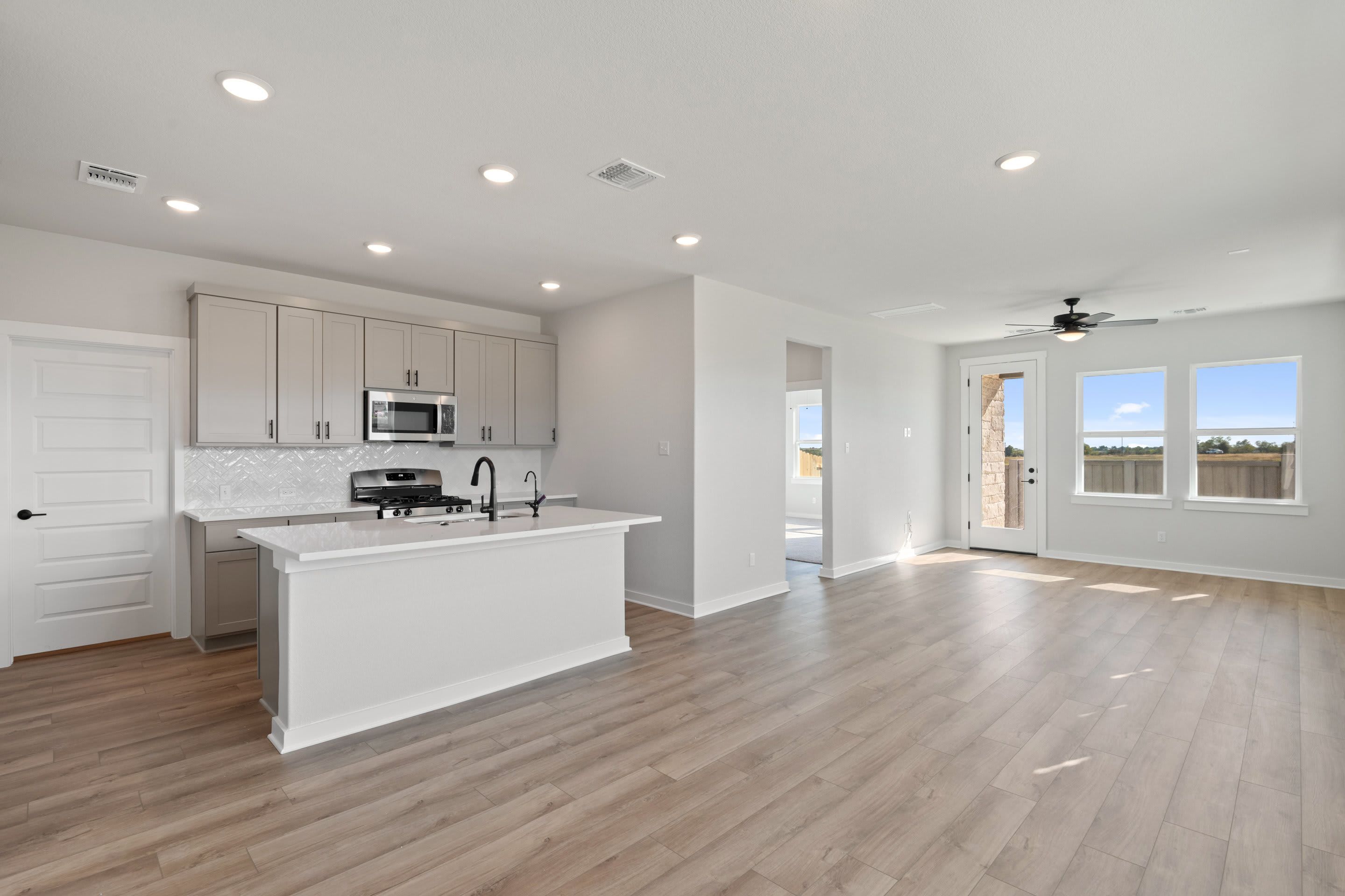 304 Emerie Way