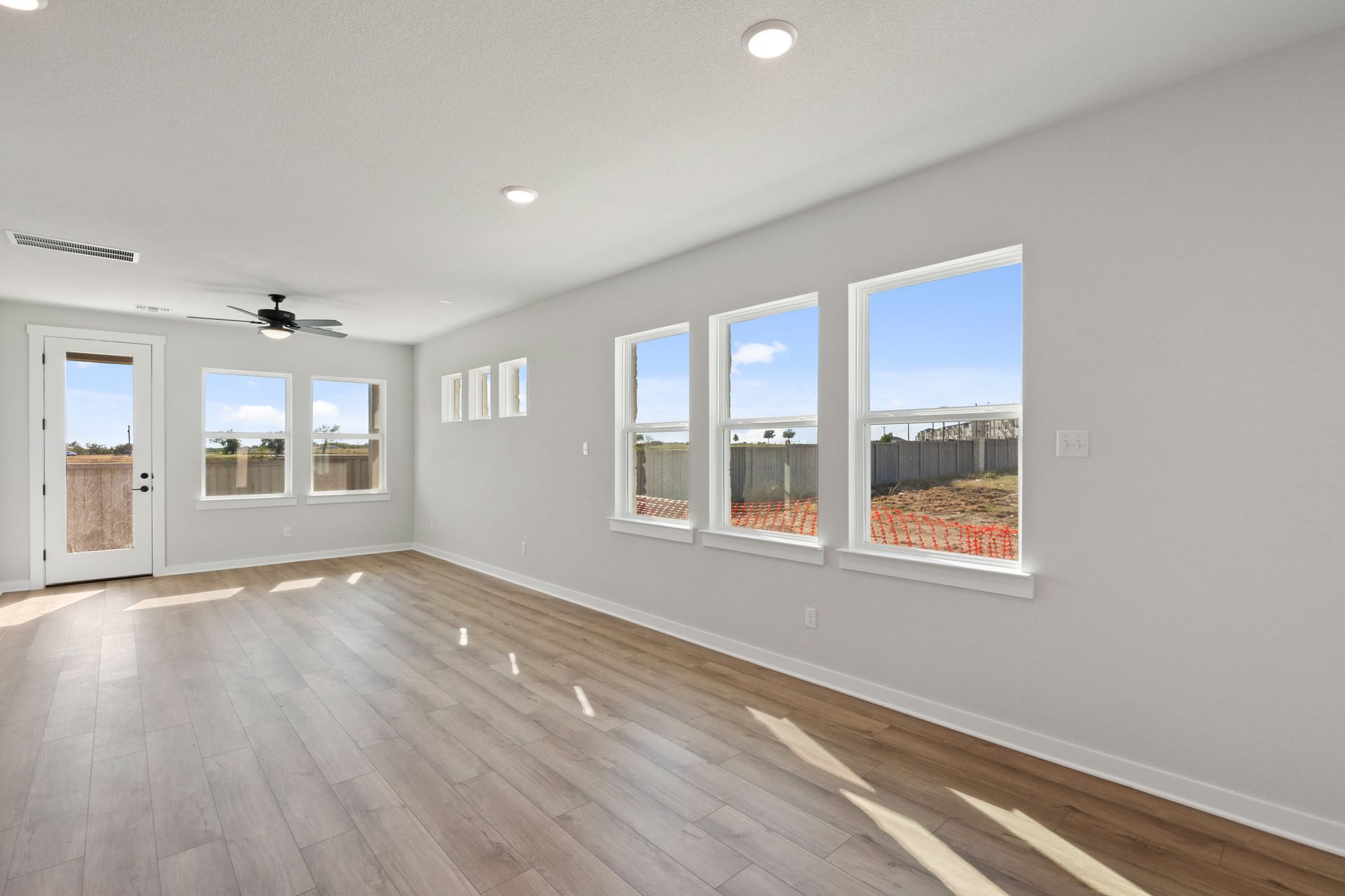 304 Emerie Way