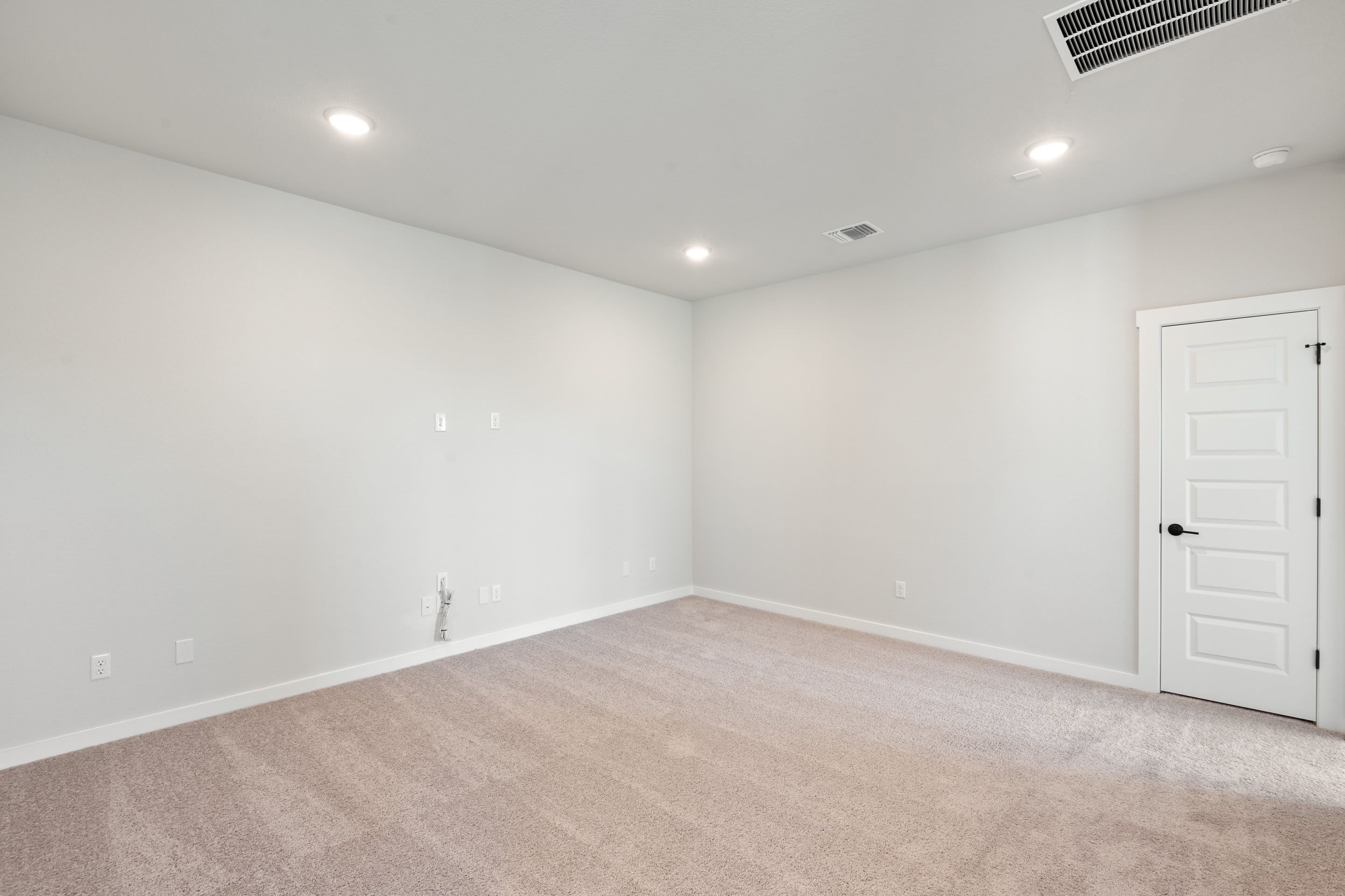 304 Emerie Way