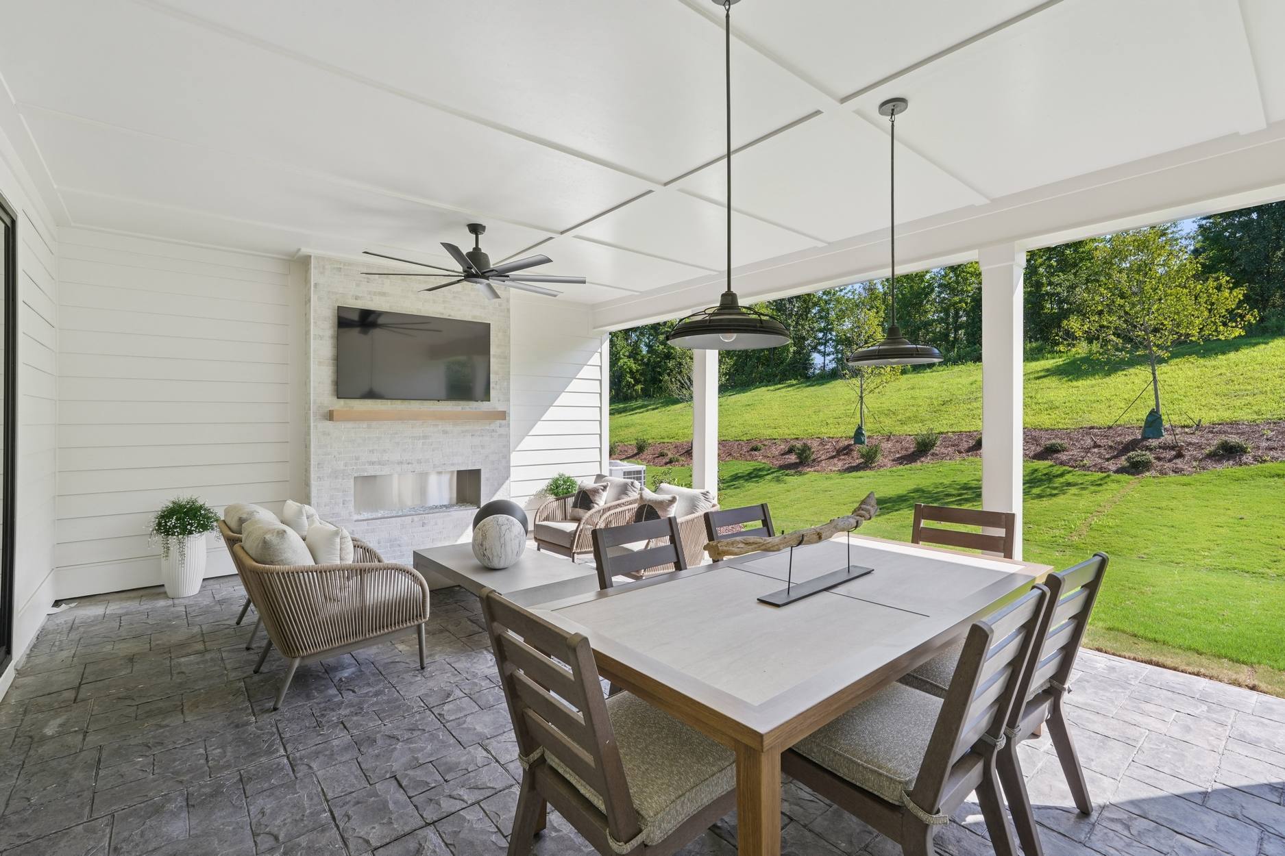 67 Firefly Ln (Foxtail Manor)