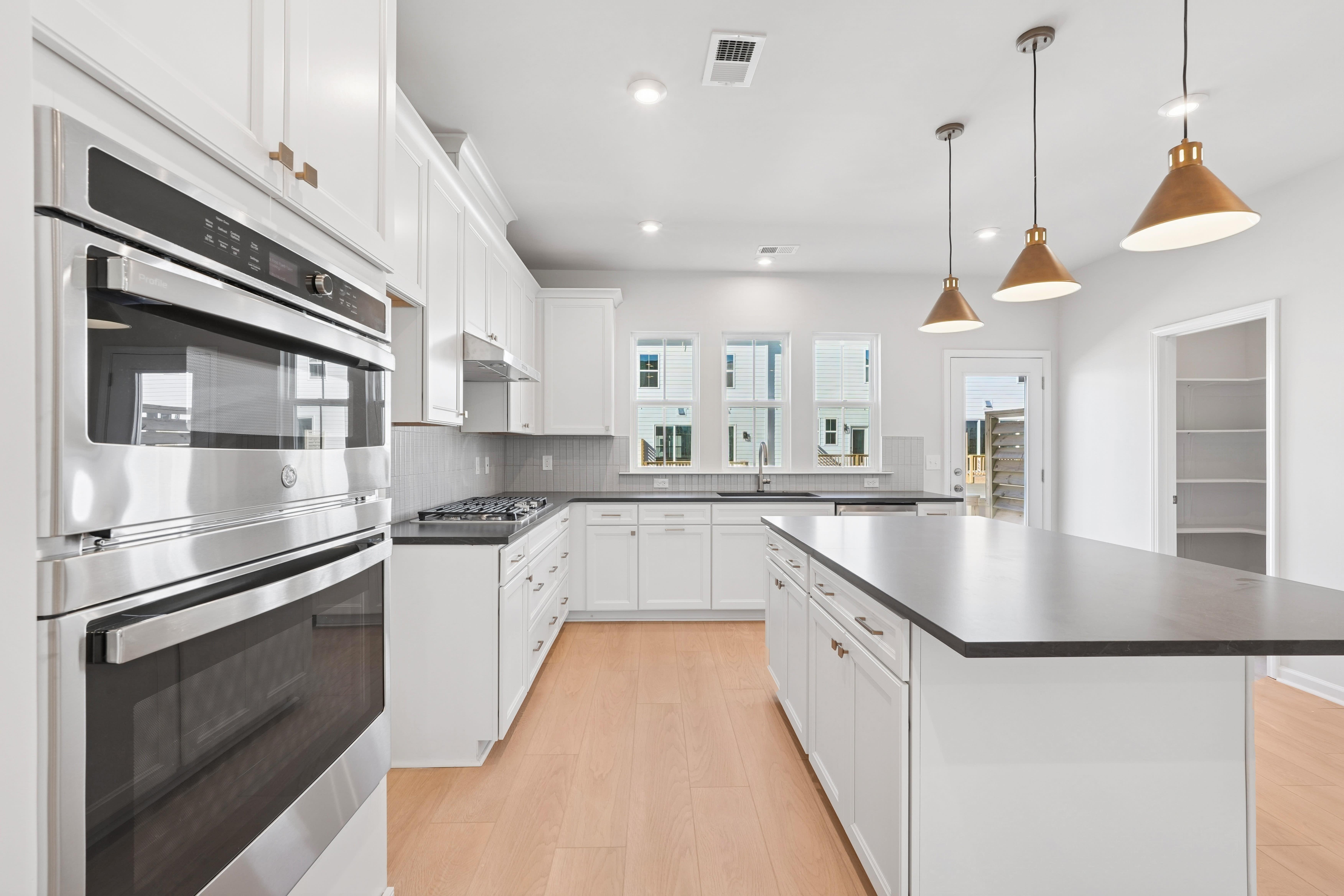 1049 Zelkova Lane (Nola)