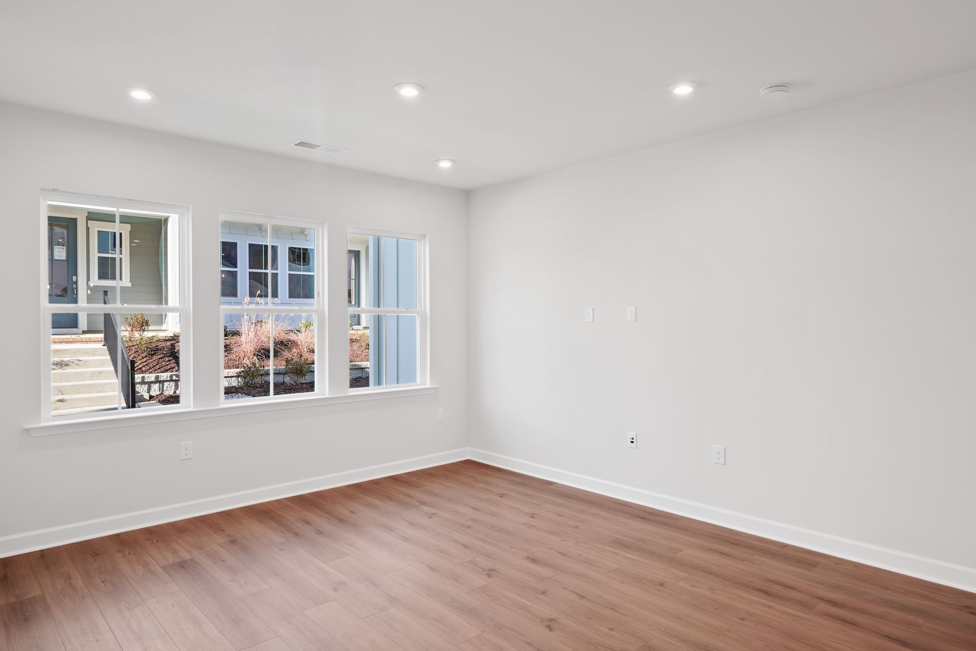 203 Solaire Alley