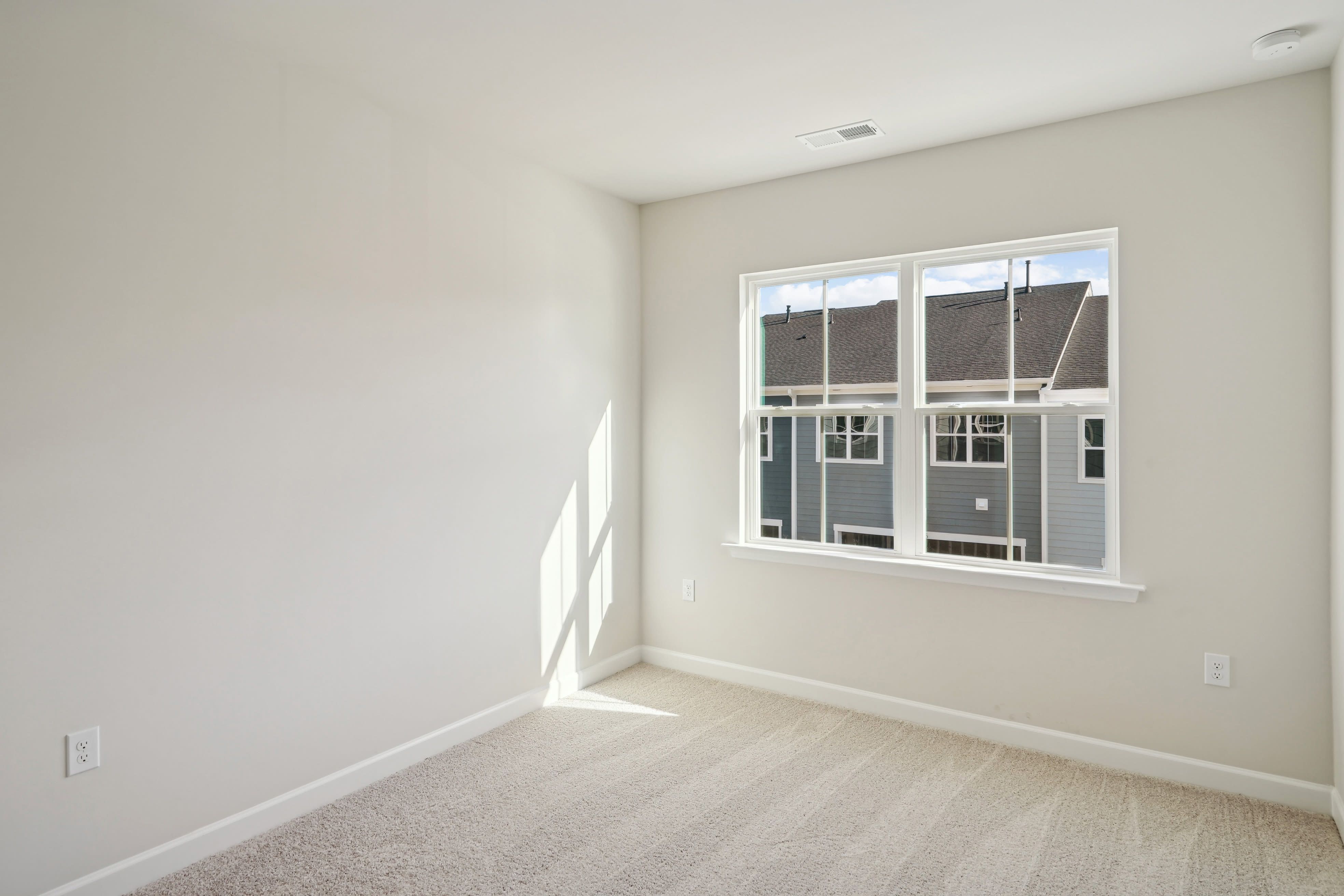 203 Solaire Alley