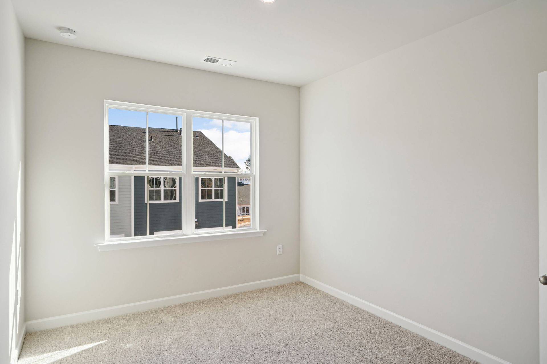 203 Solaire Alley