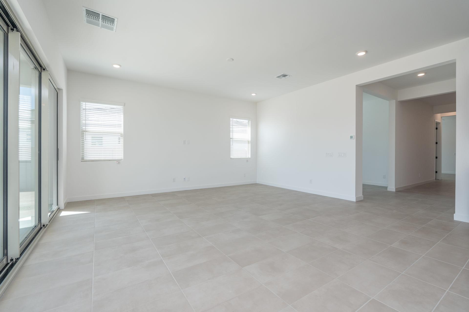 39807 N Pinnate Ln