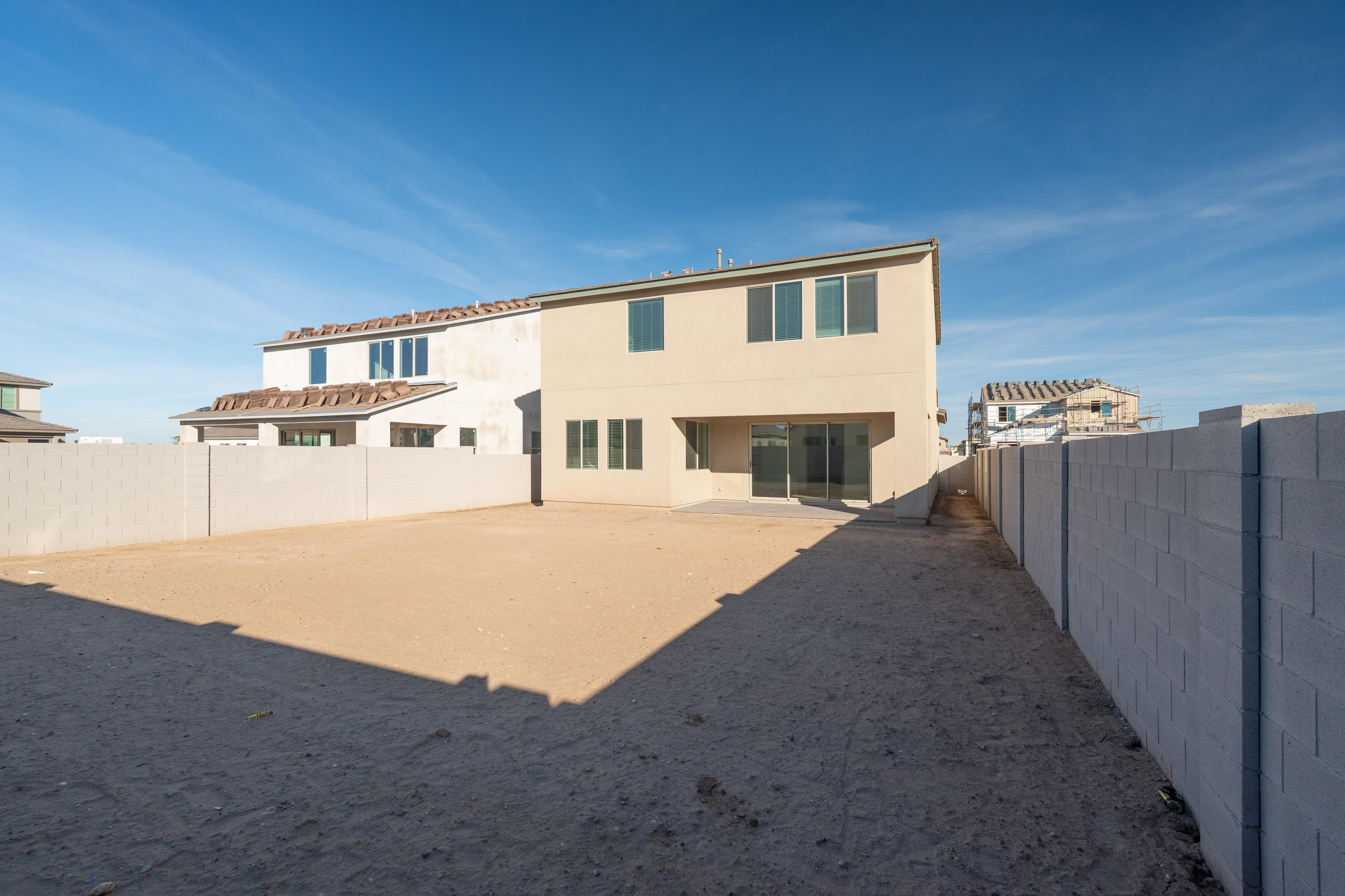 351 E LINDO LN