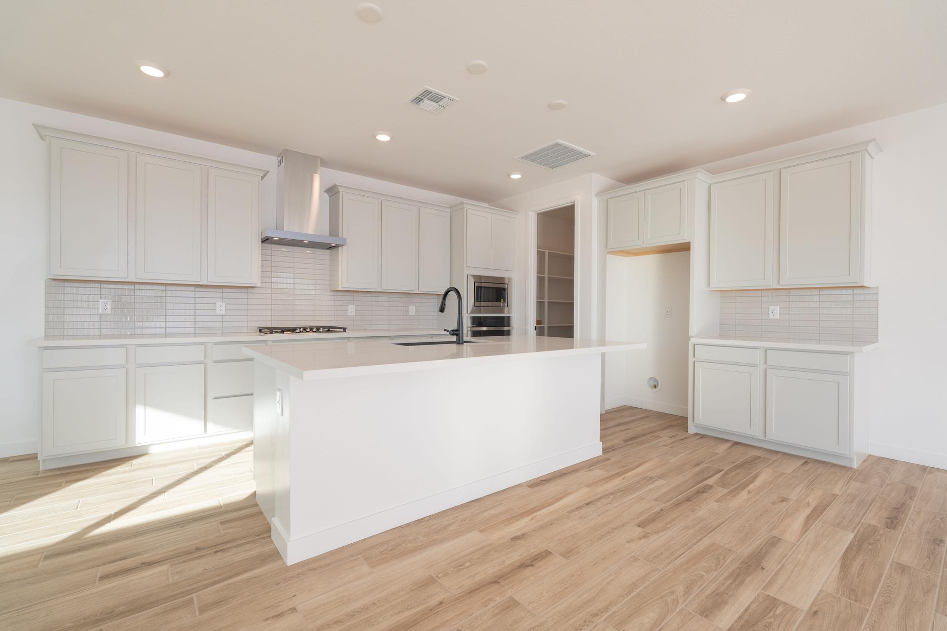 351 E Lindo Ln