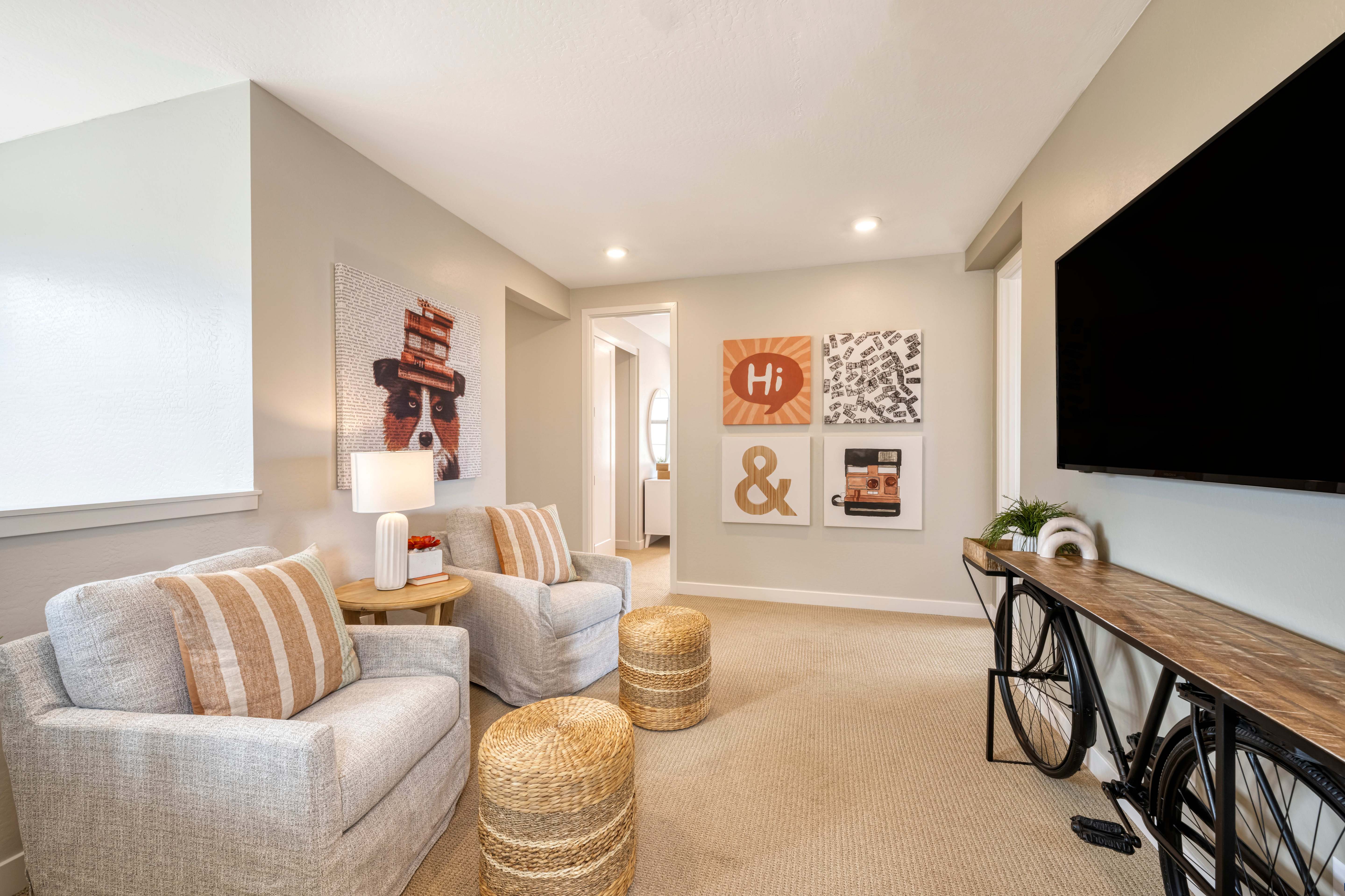 1512 E Coconino Way