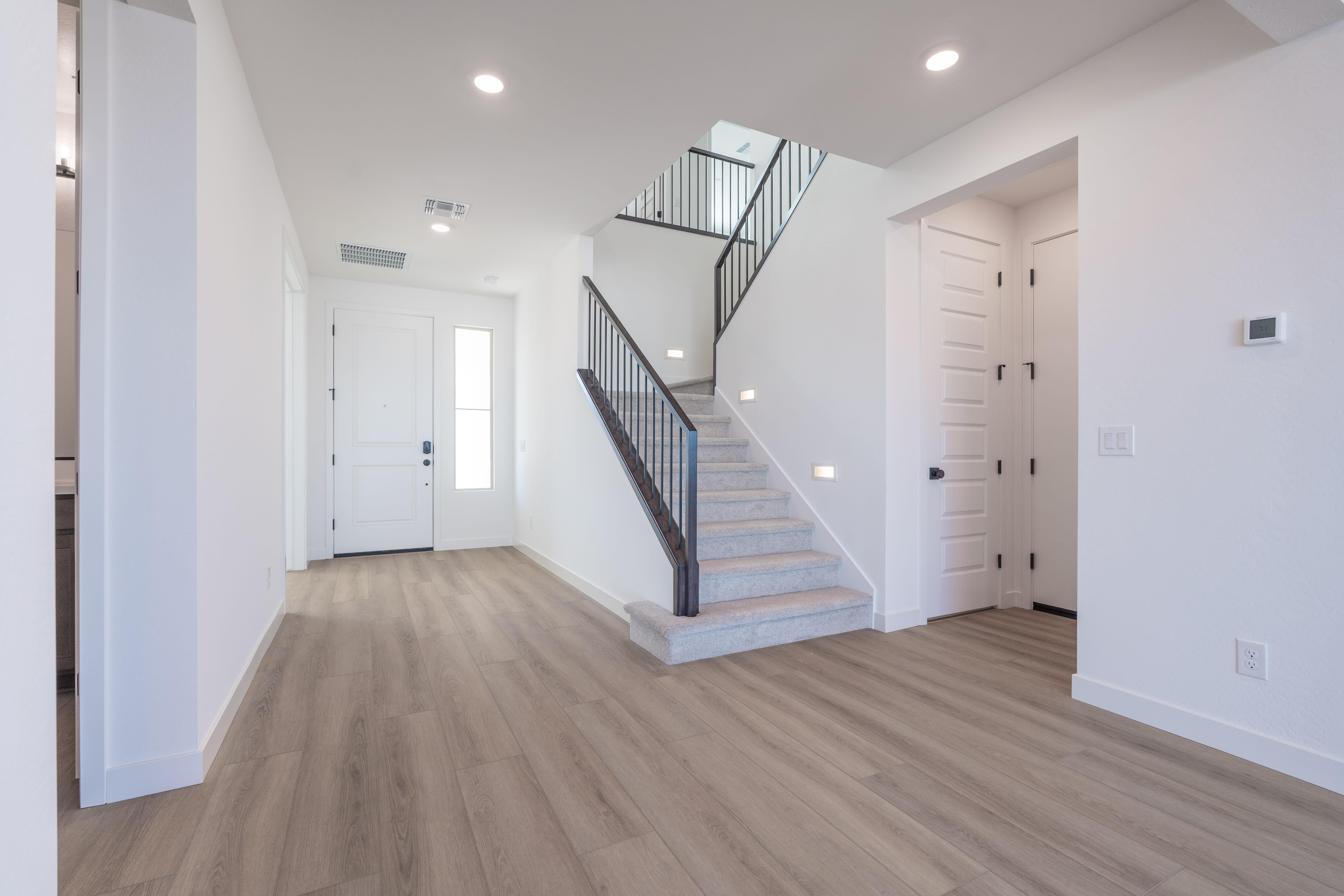 356 E LA ESTELA LN