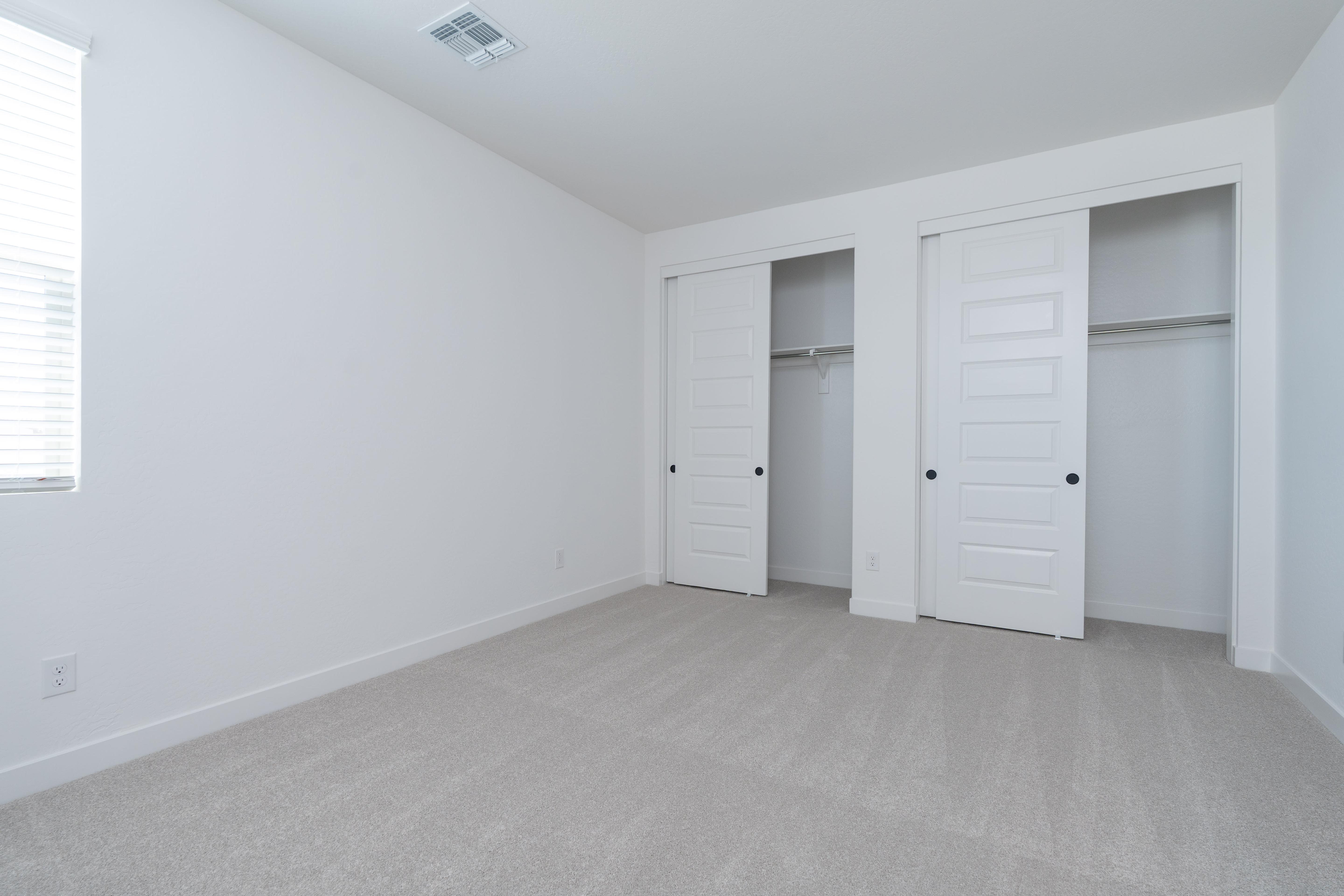 356 E LA ESTELA LN