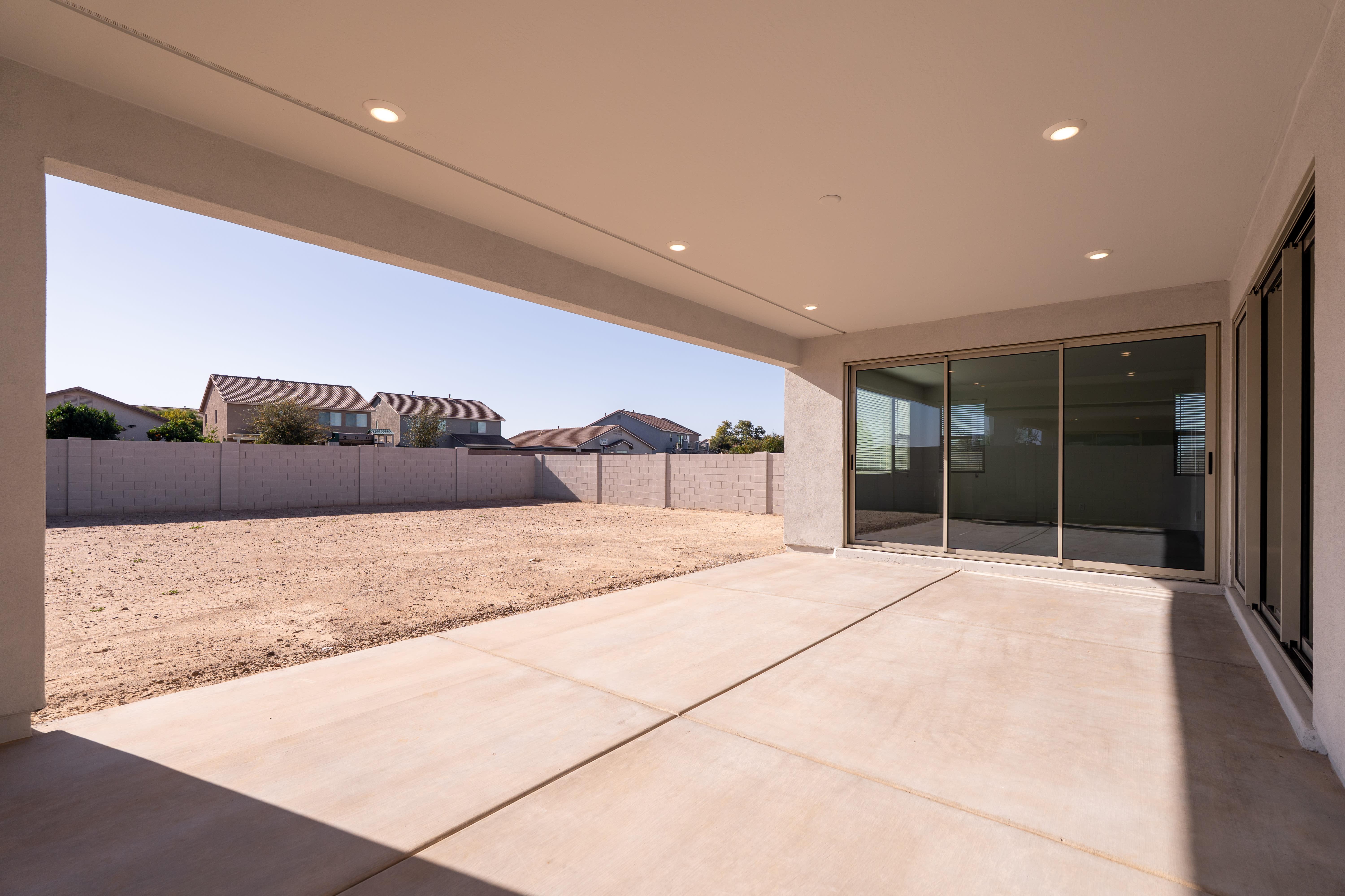 445 E LA ESTELA LN