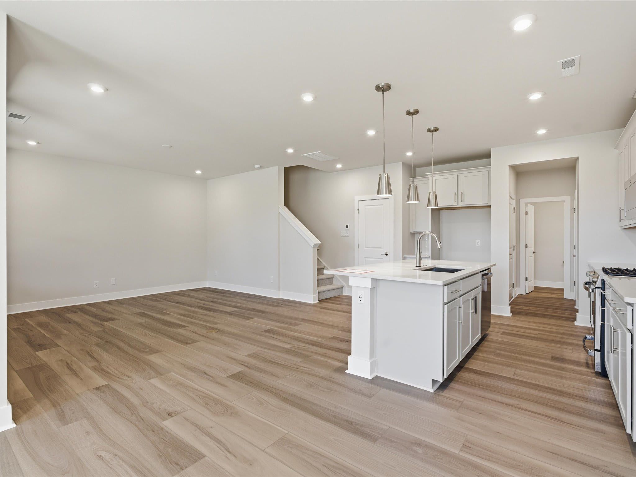 321 Ardmore Dr