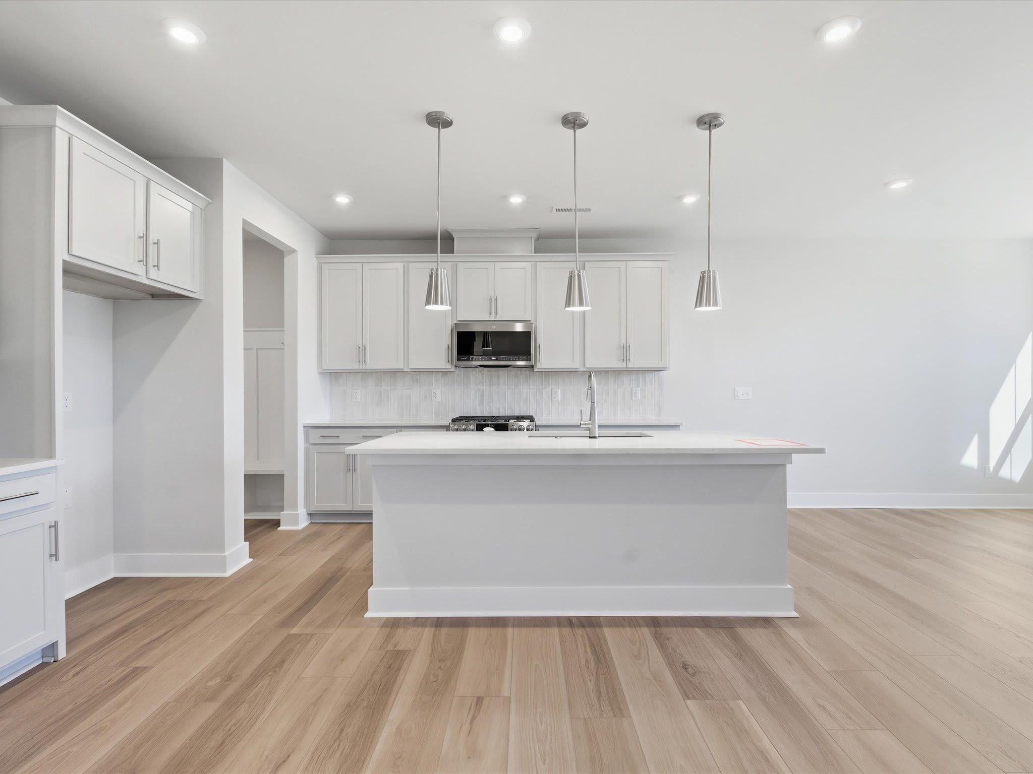321 Ardmore Dr