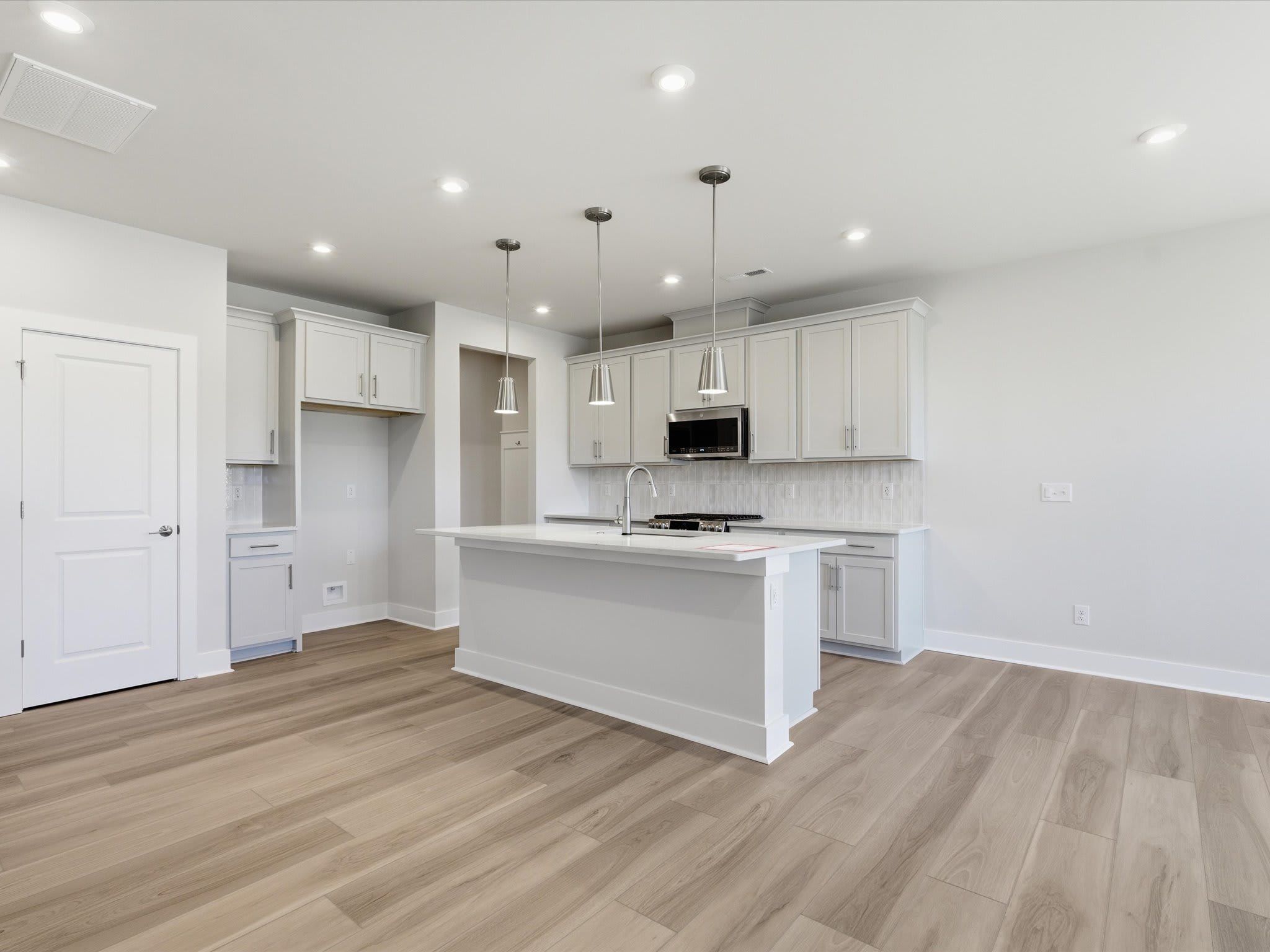 321 Ardmore Dr