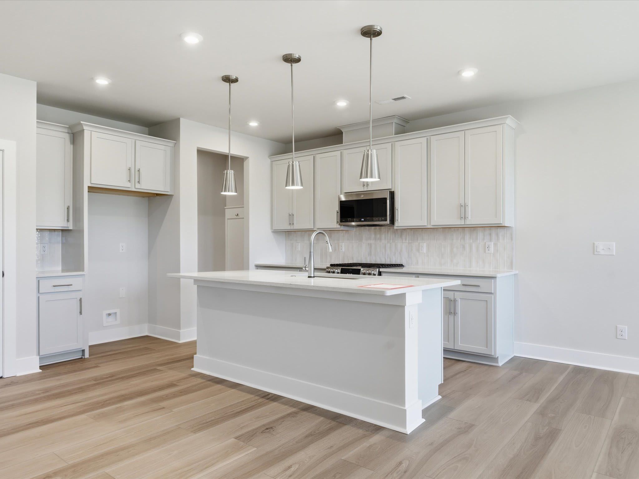 321 Ardmore Dr