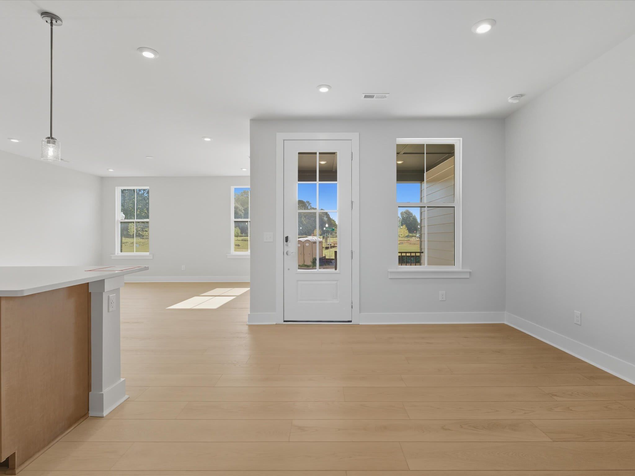 323 Ardmore Dr