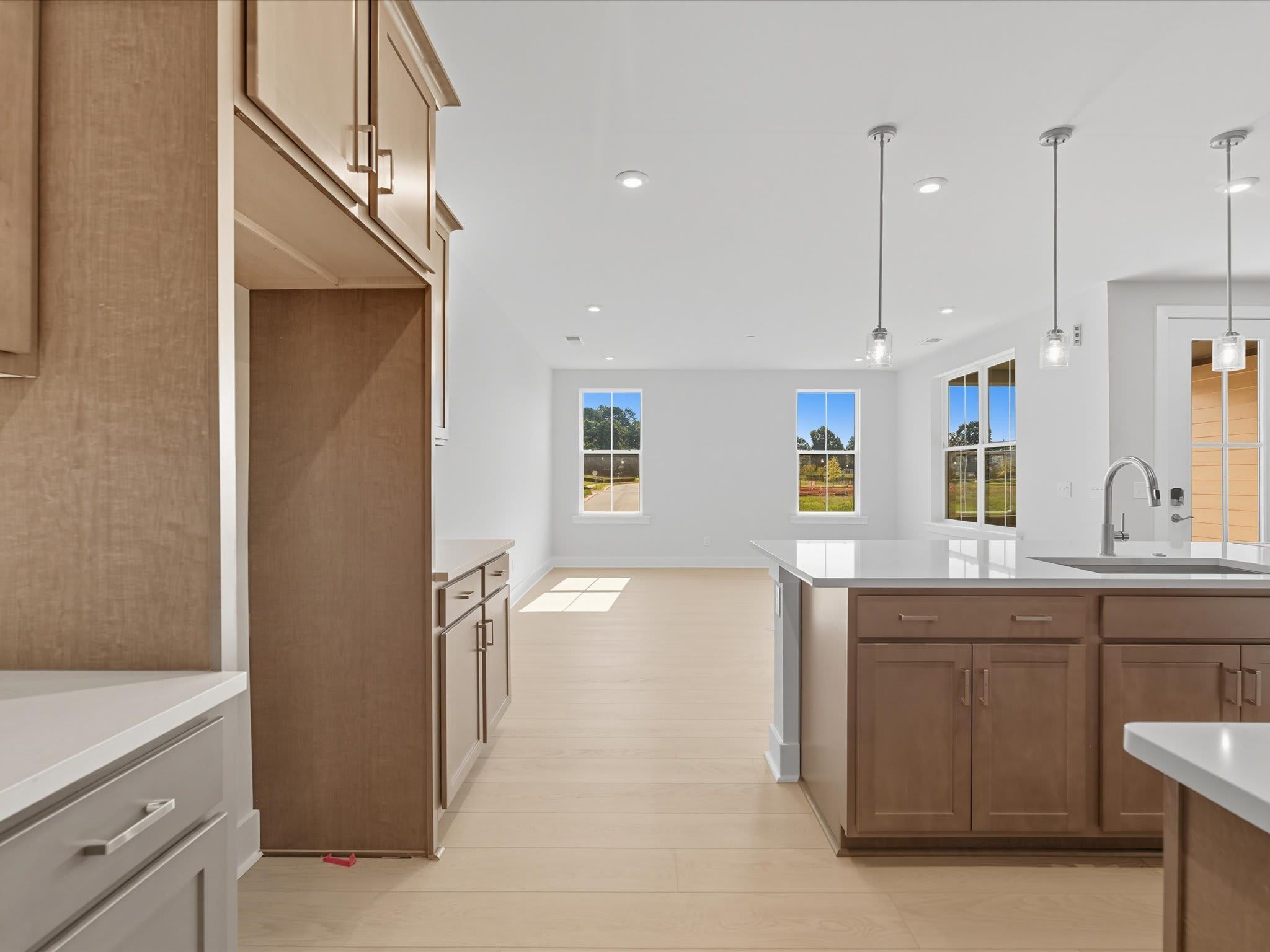 323 Ardmore Dr