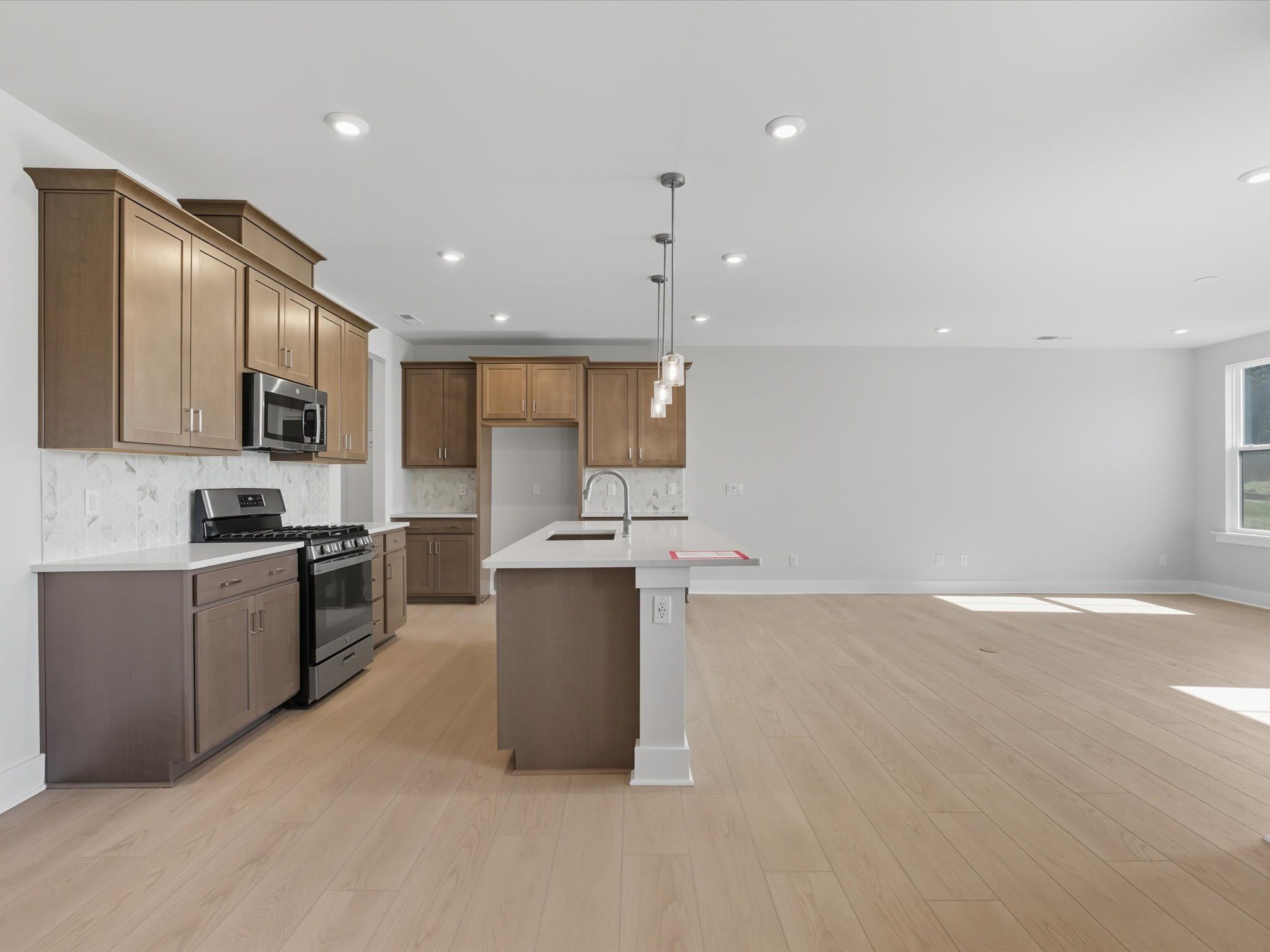 323 Ardmore Dr